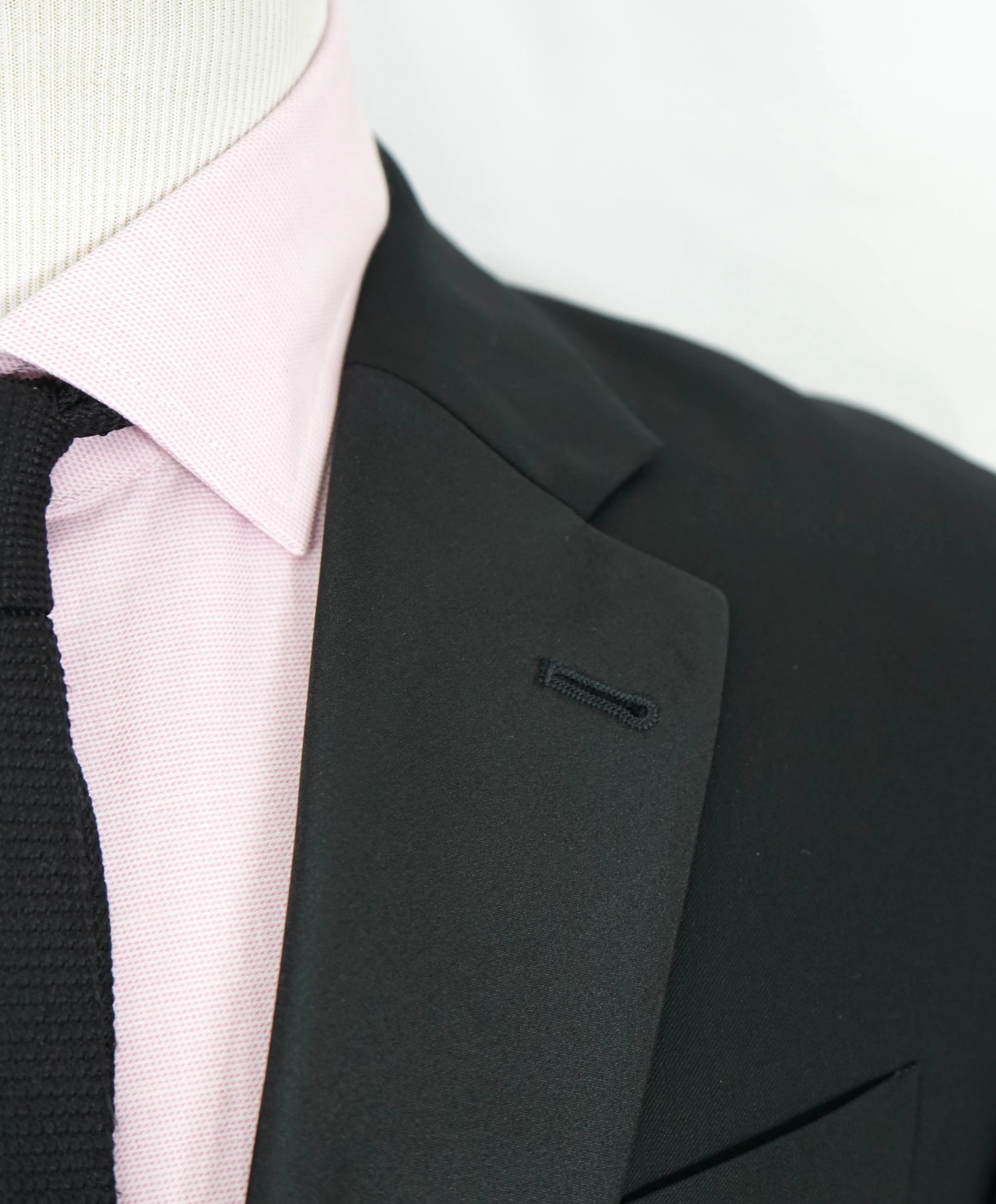 $2,095 ARMANI COLLEZIONI - “G LINE” 1-Button Notch Lapel Tuxedo Suit - 42R