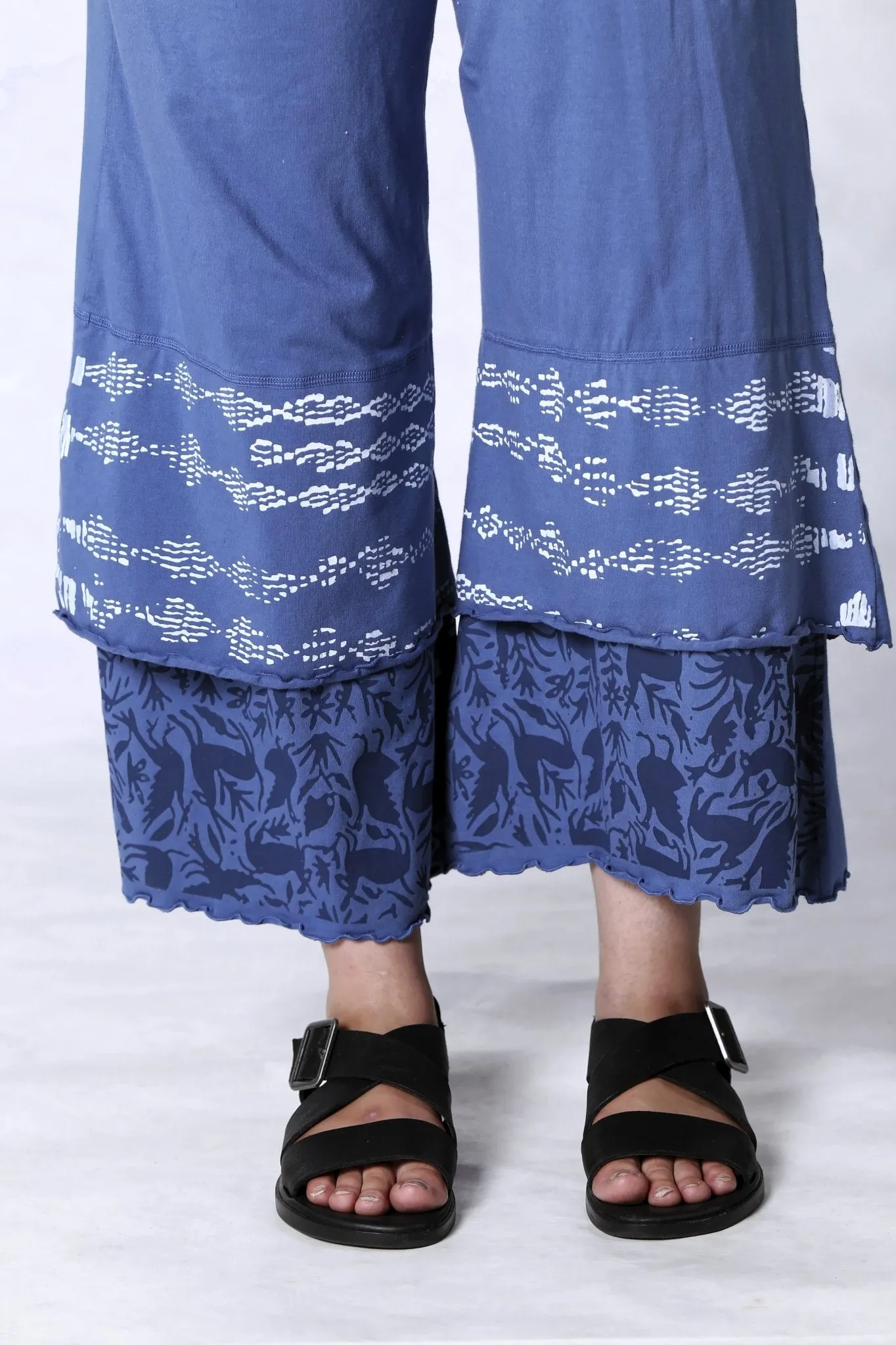 3239 Wide Petaloon Azure-P
