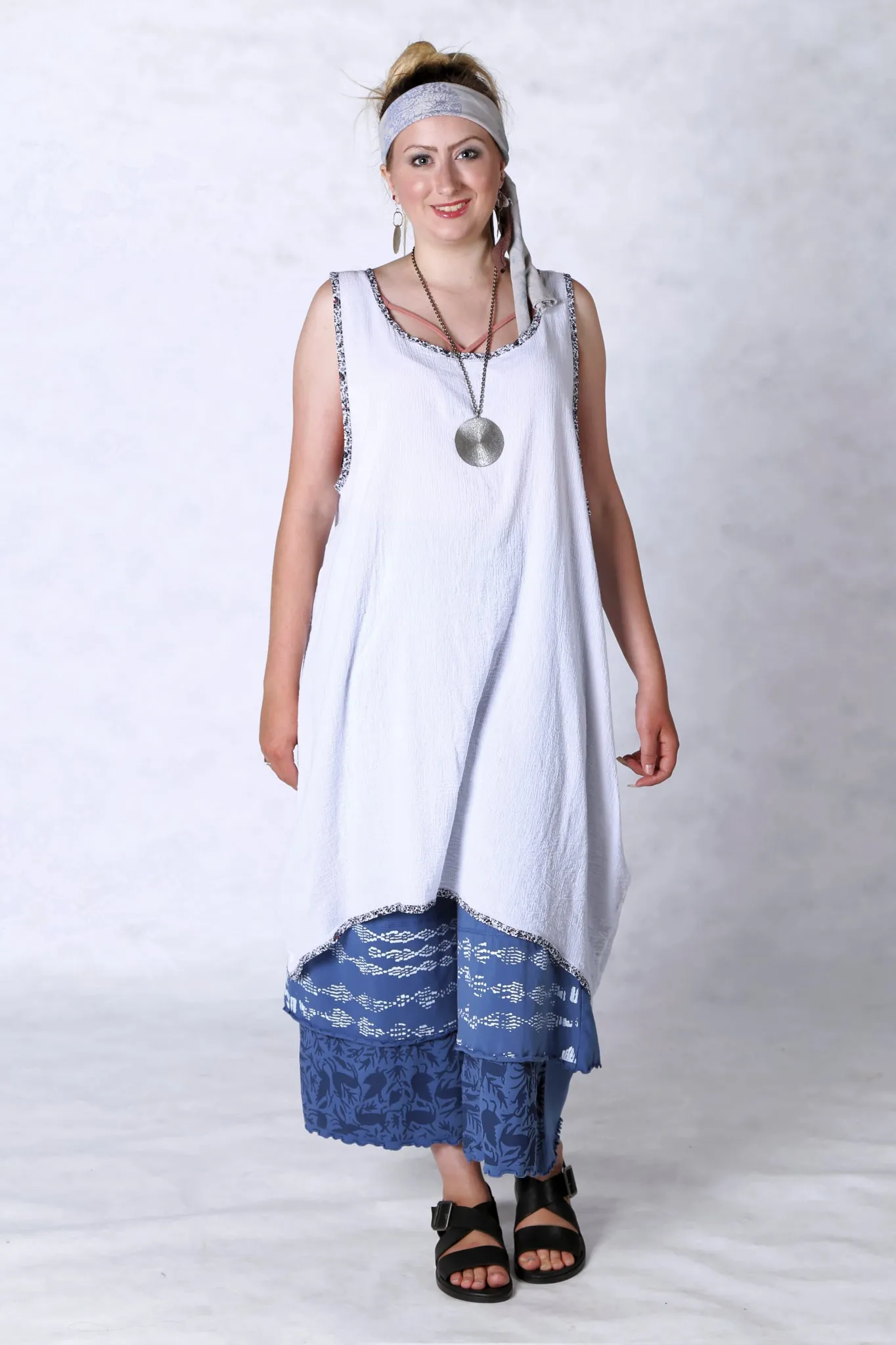 3239 Wide Petaloon Azure-P