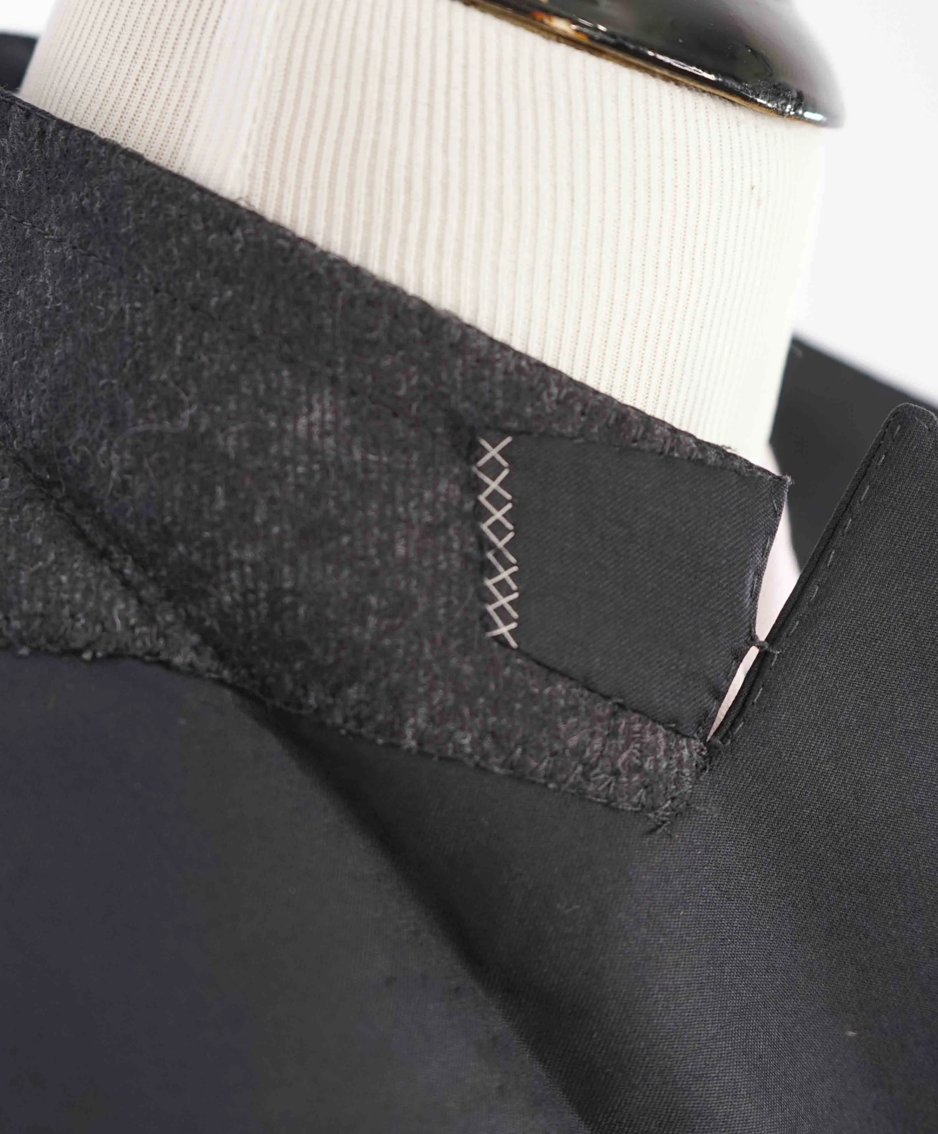 $3,995 ERMENEGILDO ZEGNA -"MICRONSPHERE MILA" PEAK LAPEL Tuxedo - 42R