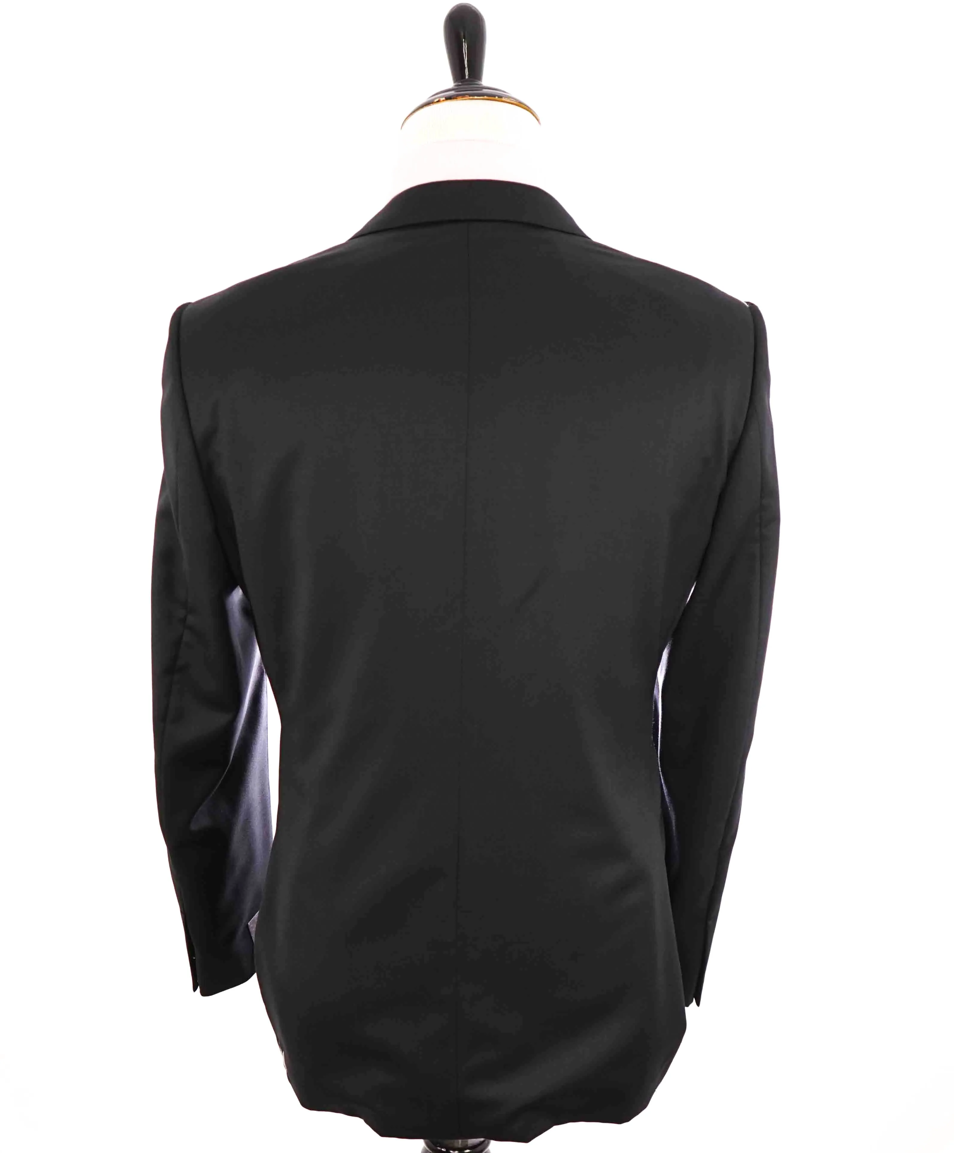 $3,995 ERMENEGILDO ZEGNA -"MICRONSPHERE MILA" PEAK LAPEL Tuxedo - 42R