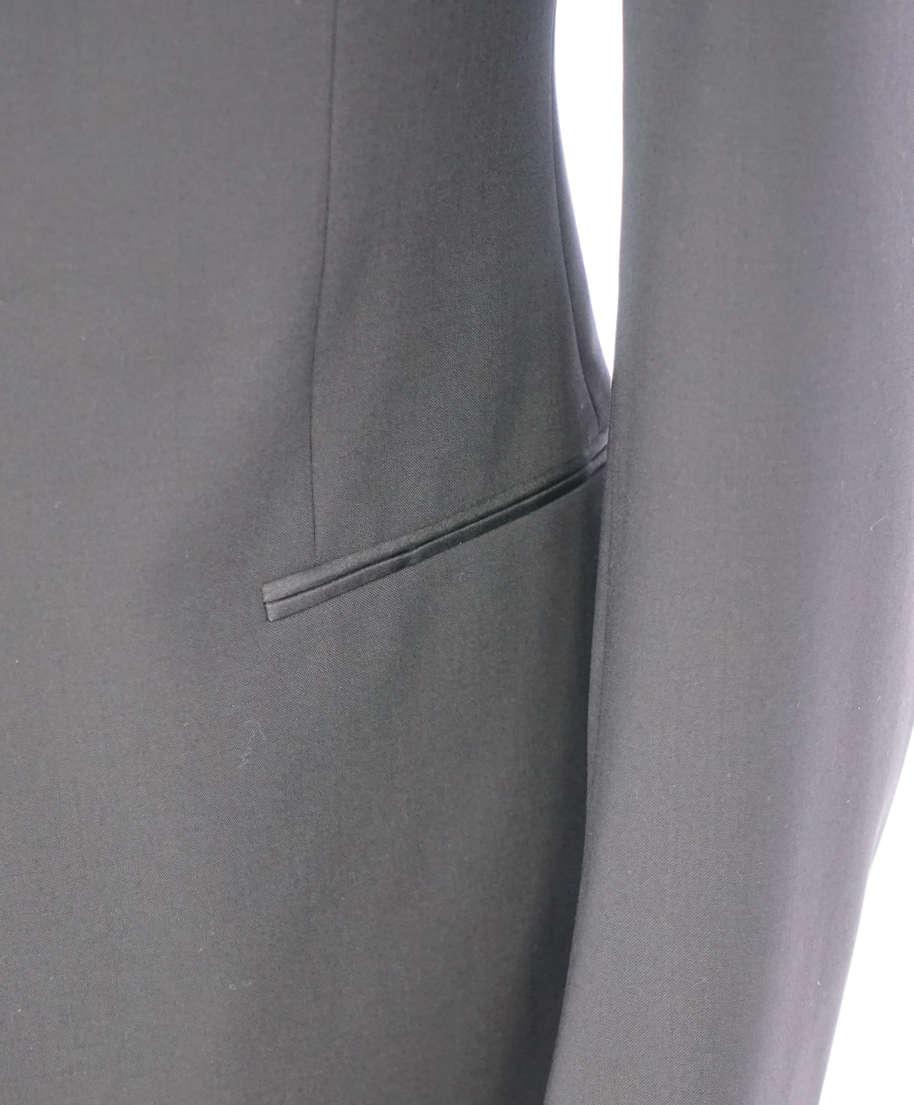 ARMANI COLLEZIONI -Wide Peak Lapel “M Line” Black Satin Detailed Tuxedo - 42R