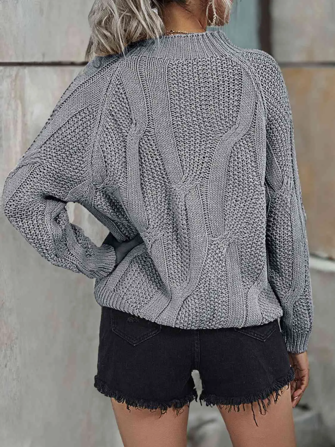 BerryBetty - Rib-Knit Mock Neck Sweater