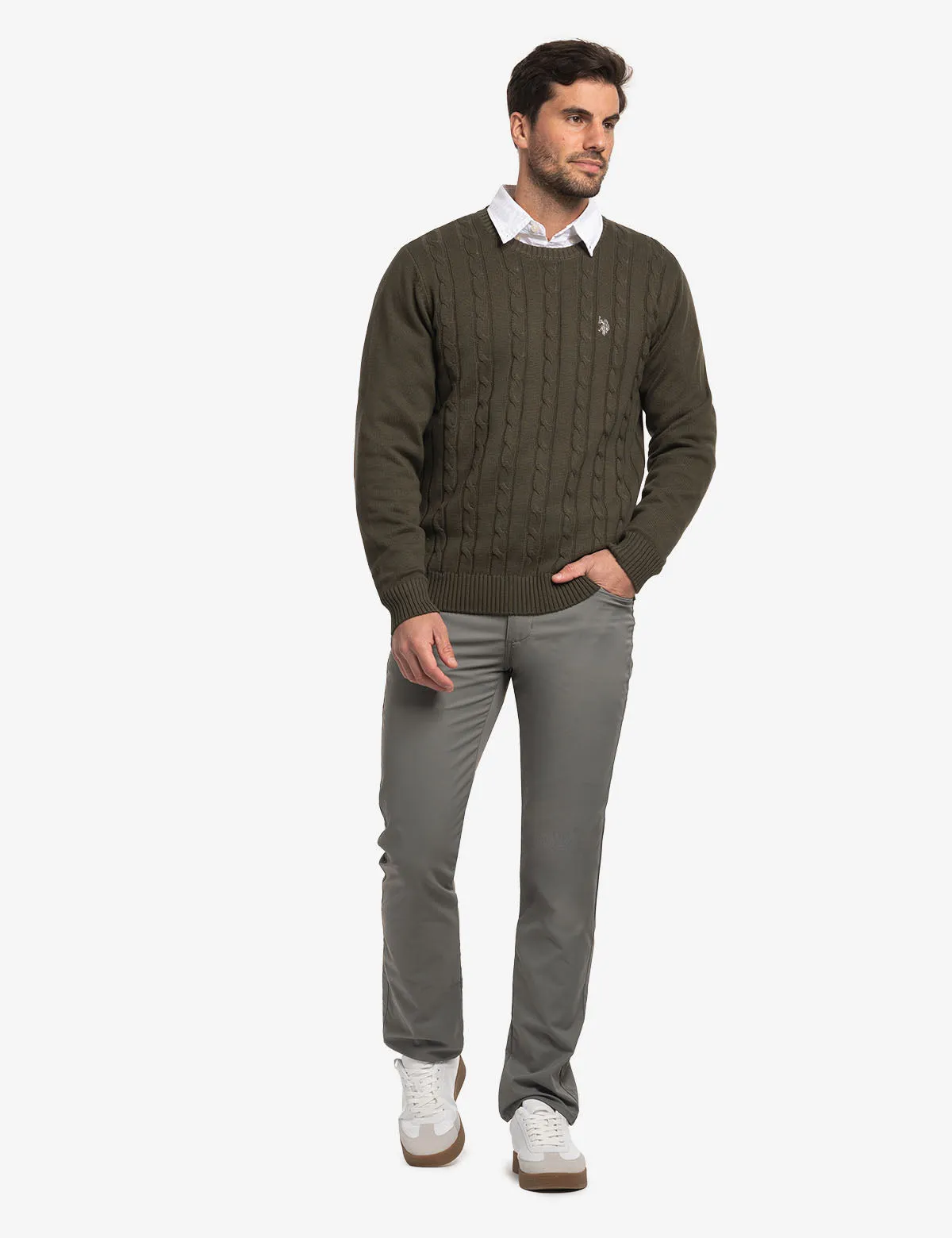 CABLE CREW NECK SWEATER