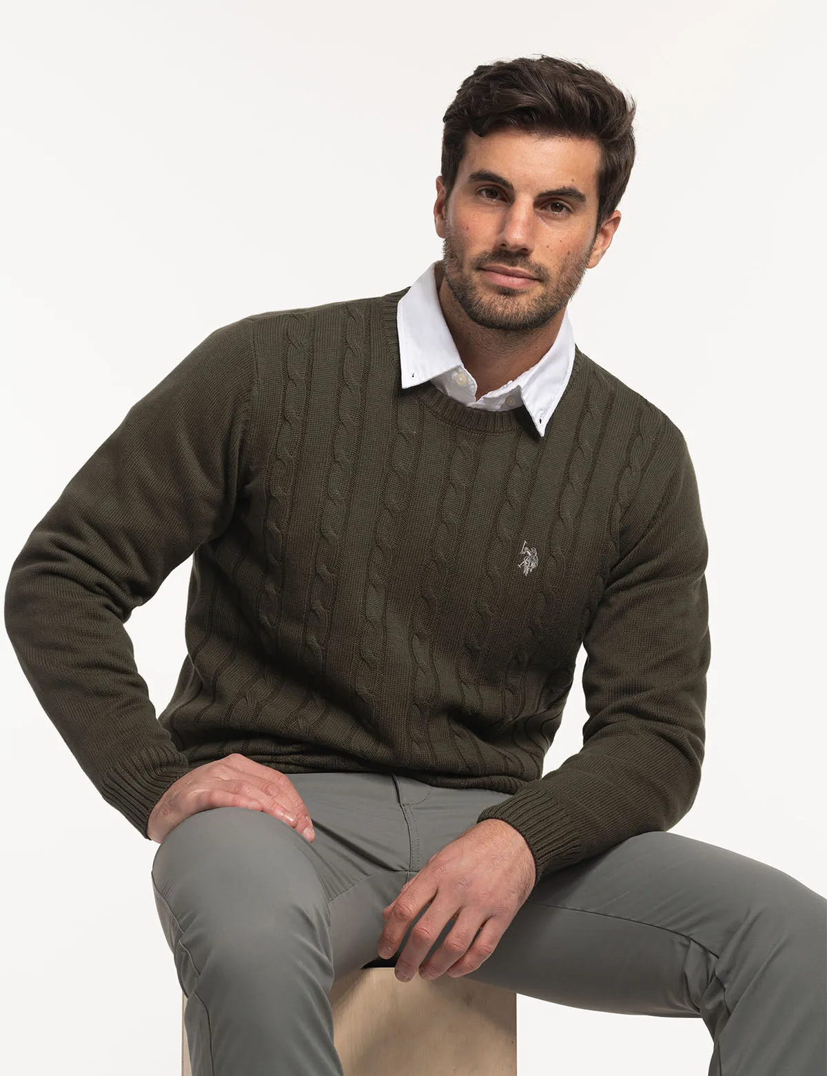CABLE CREW NECK SWEATER