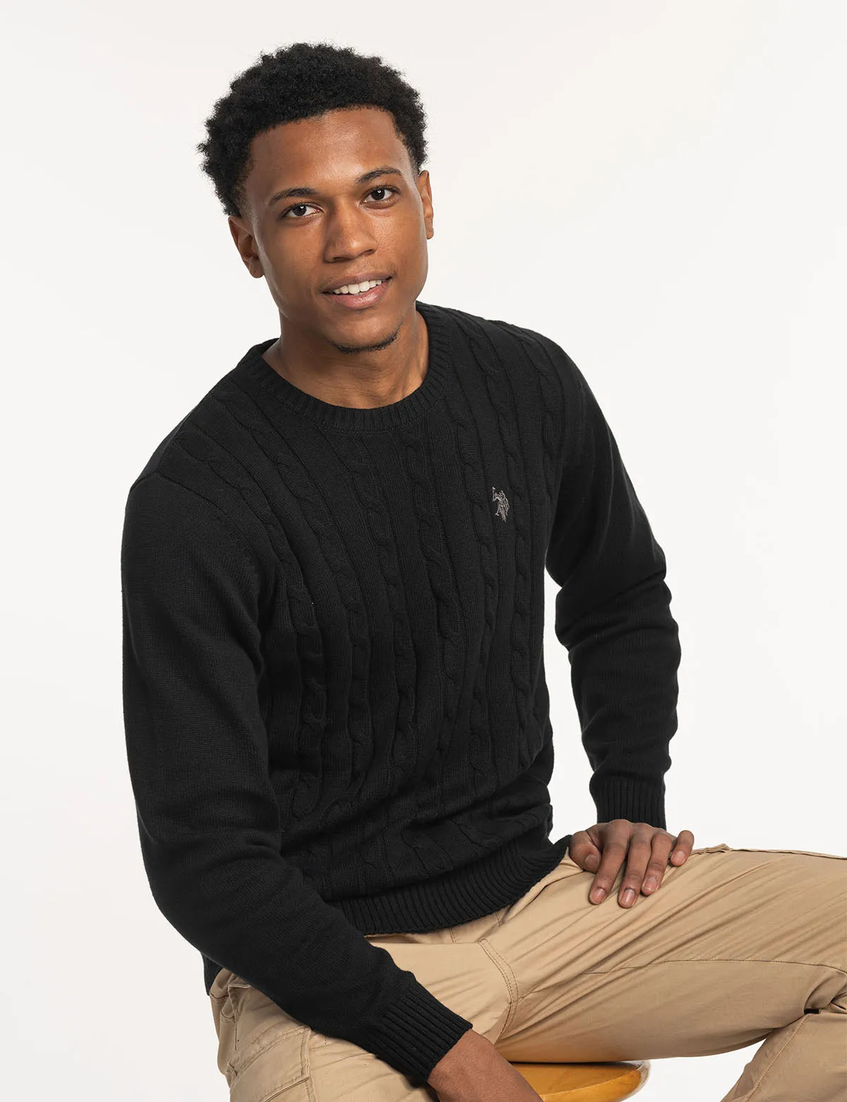 CABLE CREW NECK SWEATER