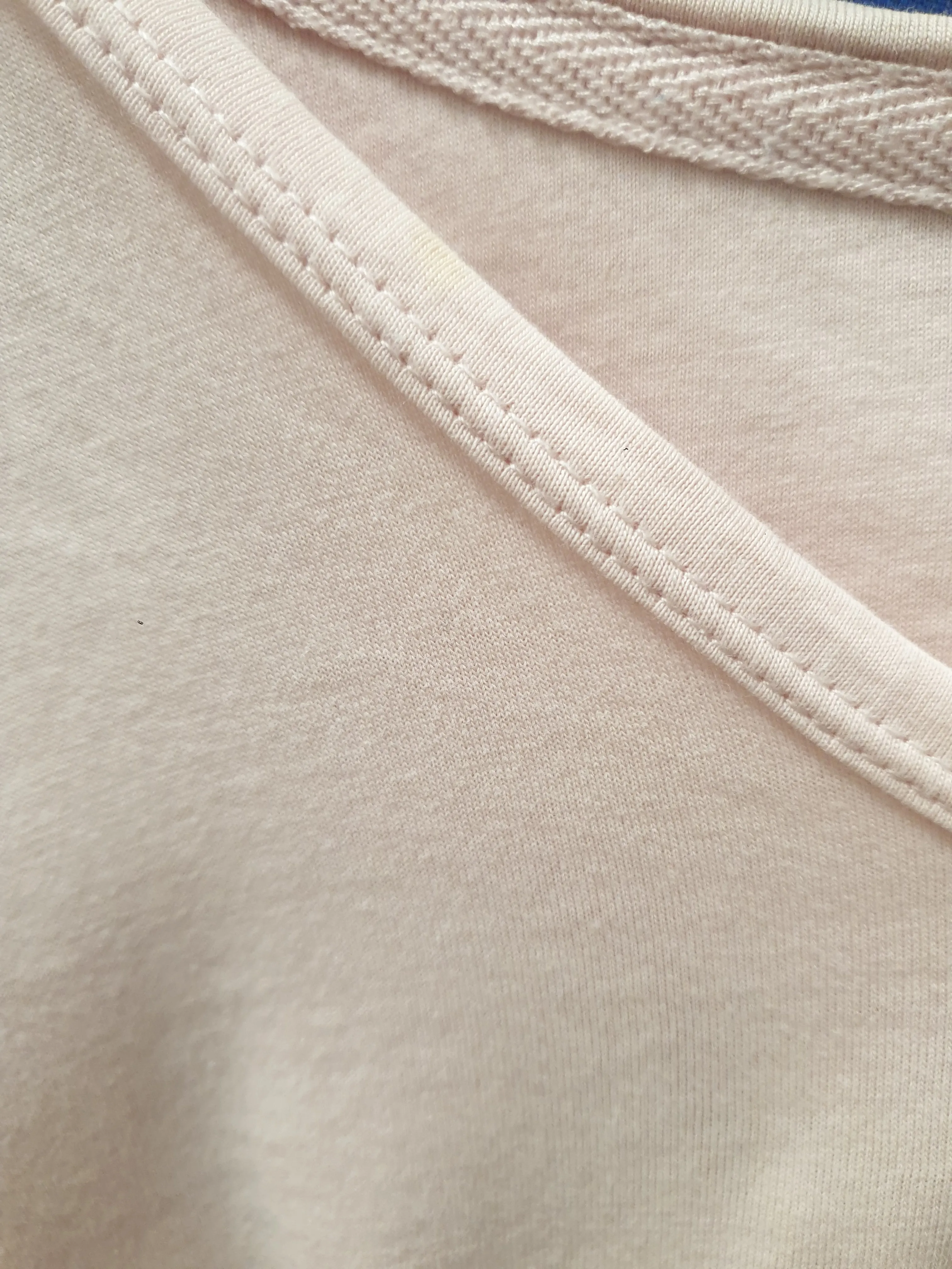 Commonry pink tee shirt size 22