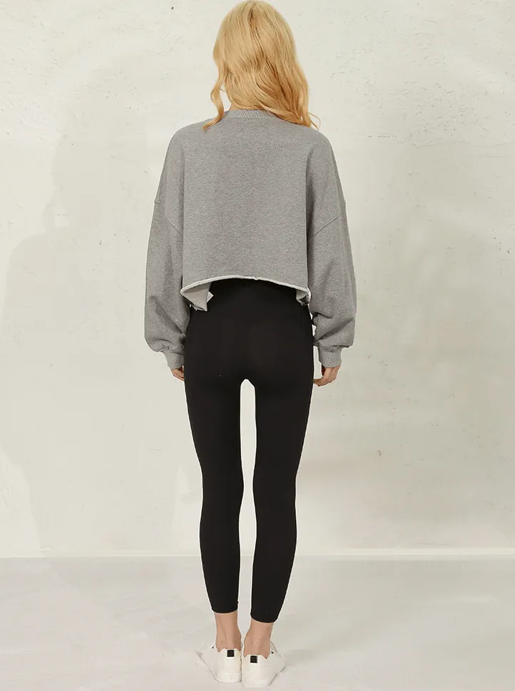 Cropped raw cut Sweatshirt - Gray kiki - Sassy Copenhagen