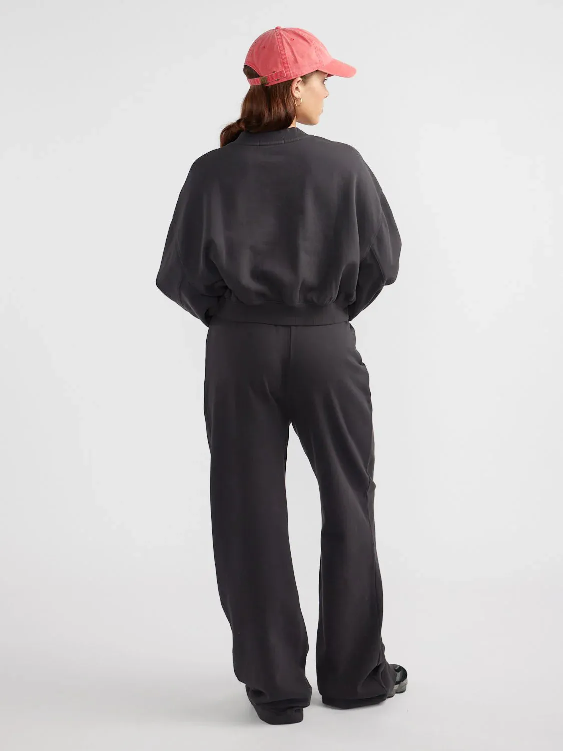 ENA Pelly II HAILEY Crop Sweatshirt - Vintage Black
