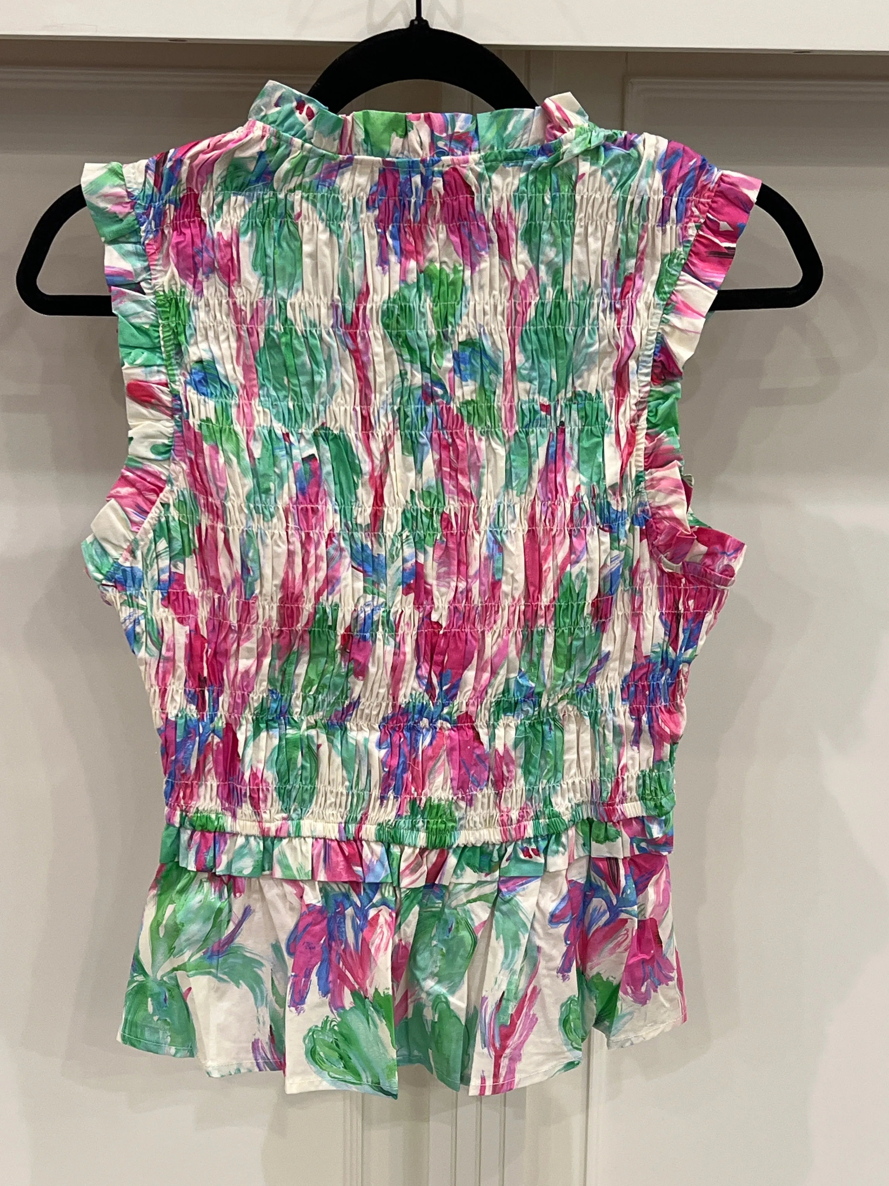 Floral Finish Sleeveless Smock Top