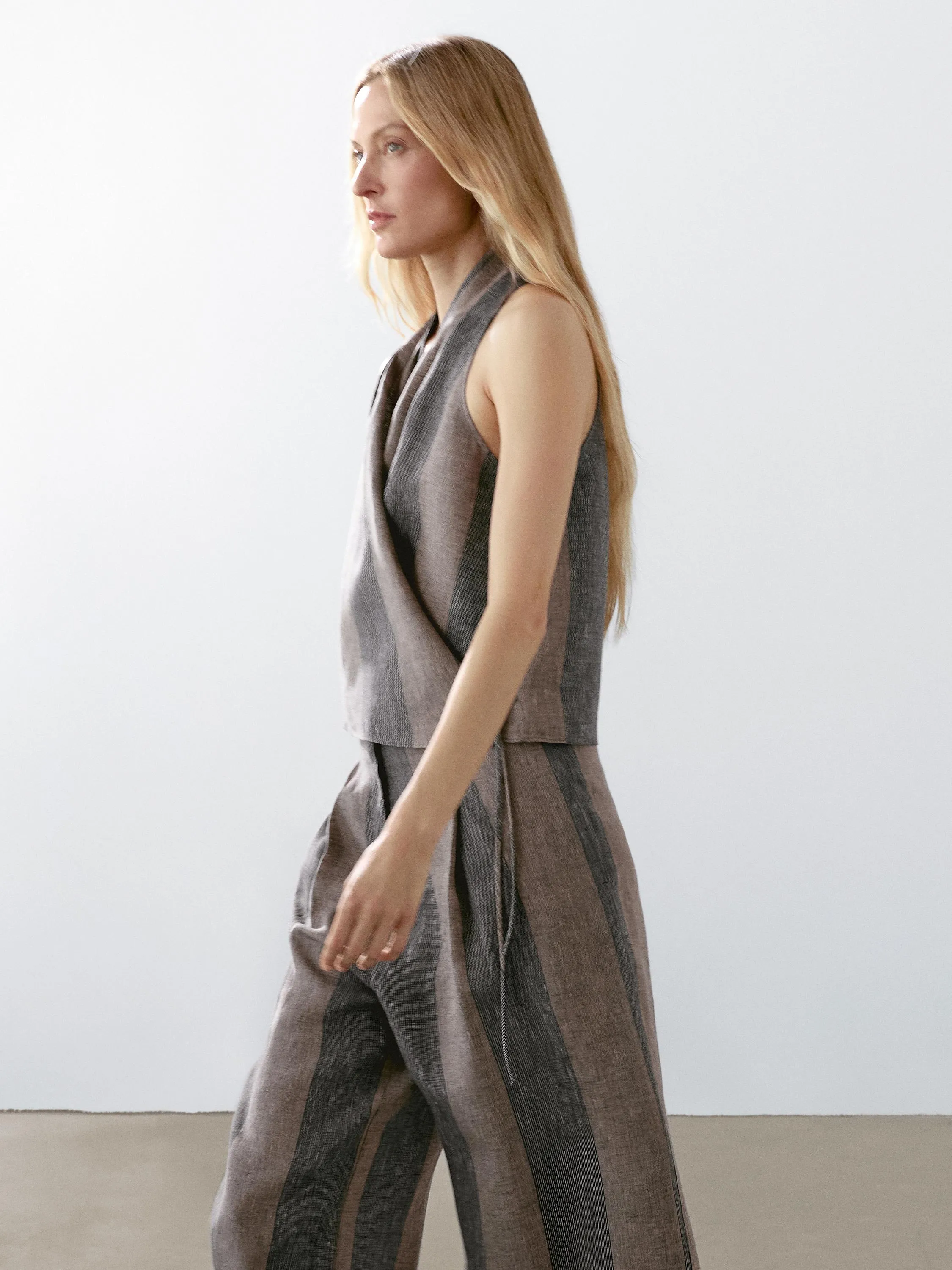 Gathered halter top with contrast stripe