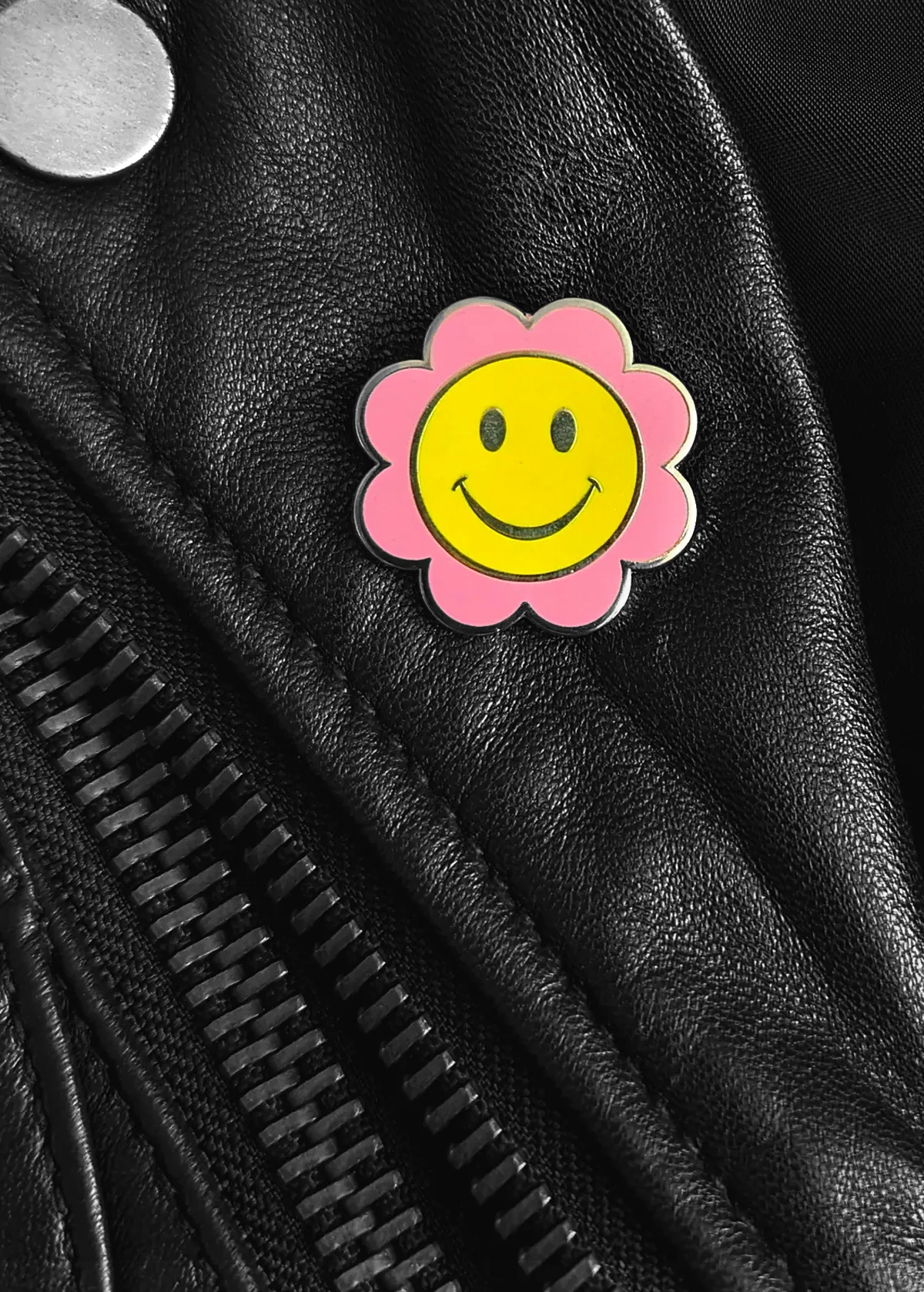 Happy Daisy Enamel Pin