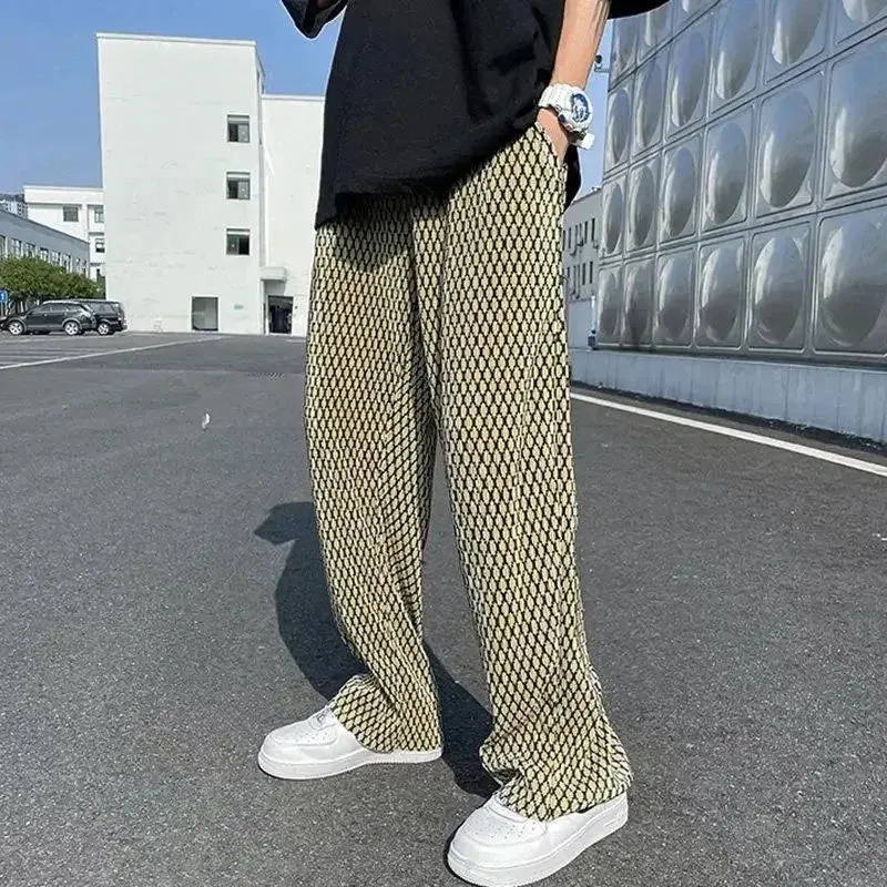 Hol dir den Street-Style mit den UrbanVibe Checkered Hippie Pants