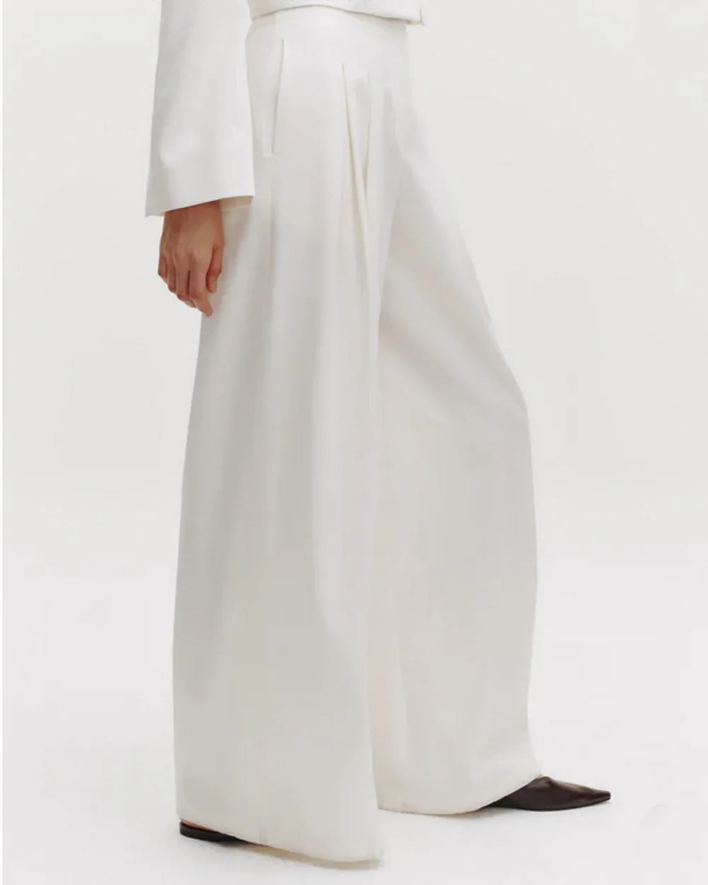Ivory Drew Pant