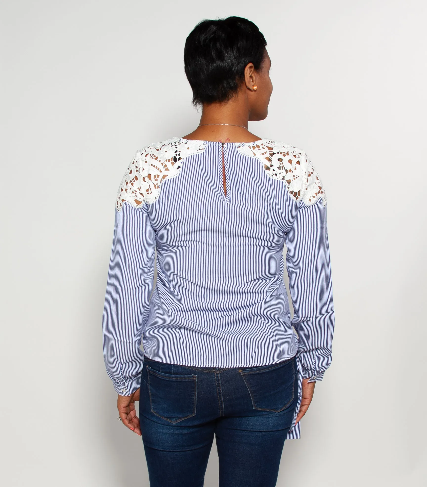Lace Sleeve Shirt With Tie Side
