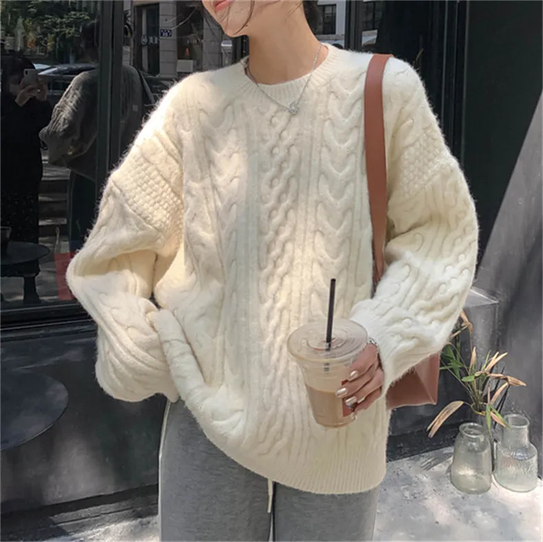 Loose-fit Round Neck Jumper Perfect for Casual Days