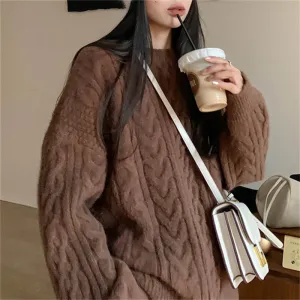 Loose-fit Round Neck Jumper Perfect for Casual Days