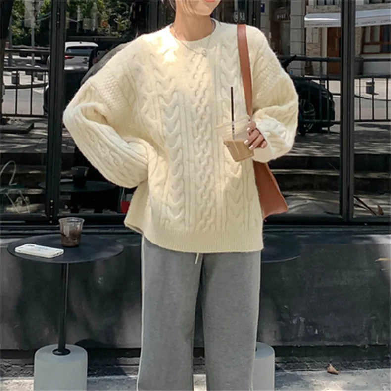 Loose-fit Round Neck Jumper Perfect for Casual Days