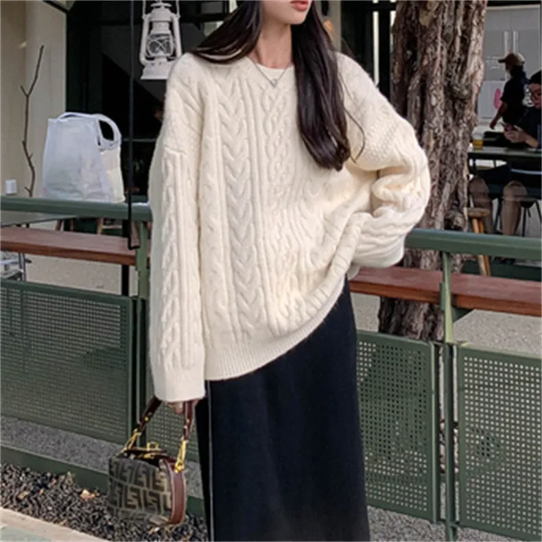 Loose-fit Round Neck Jumper Perfect for Casual Days