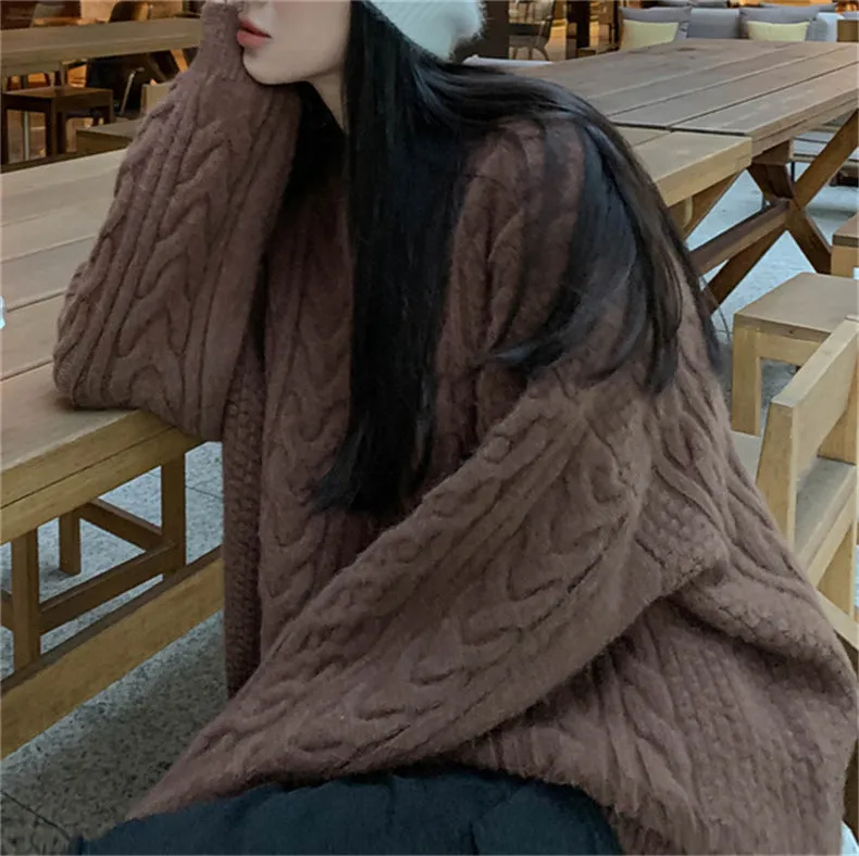 Loose-fit Round Neck Jumper Perfect for Casual Days