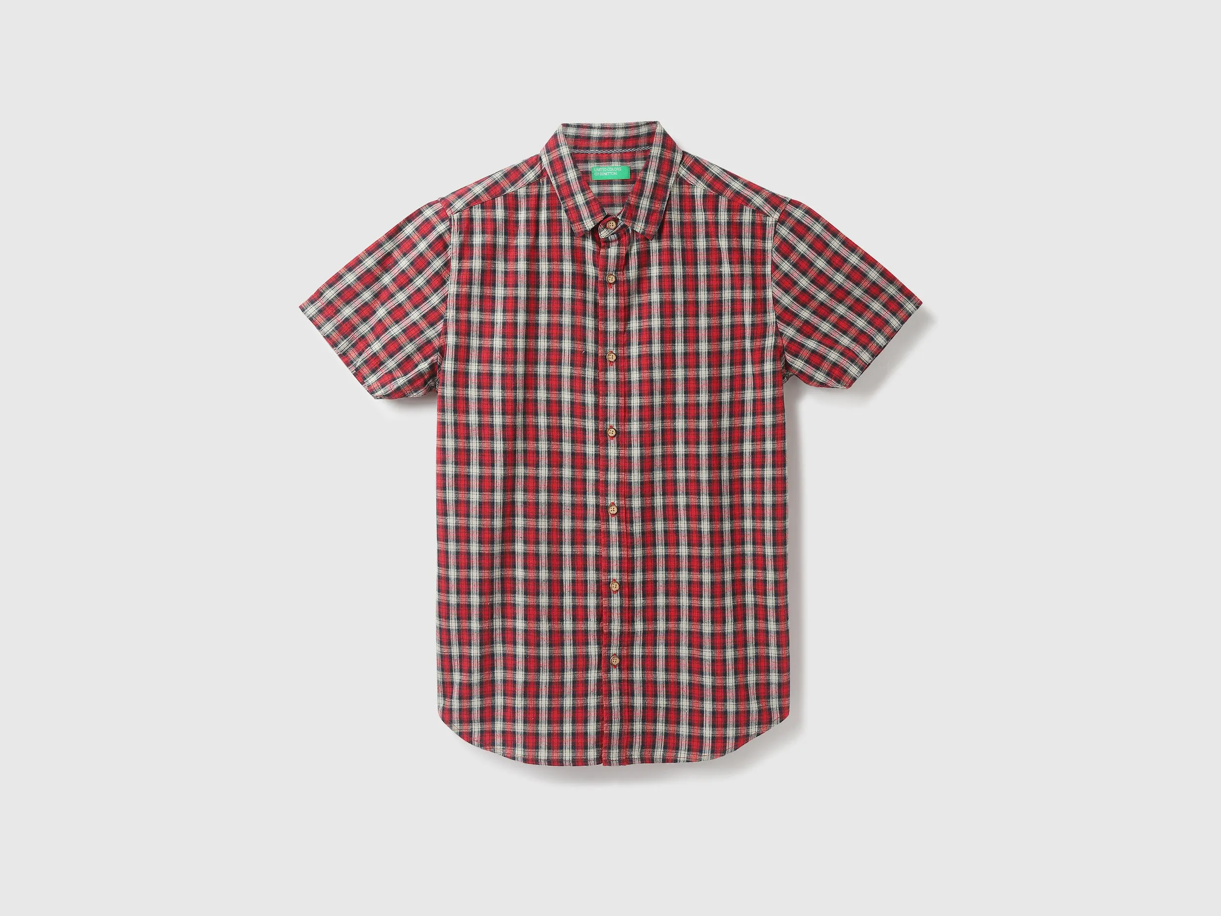 Men Checked Spread Collar Shirt