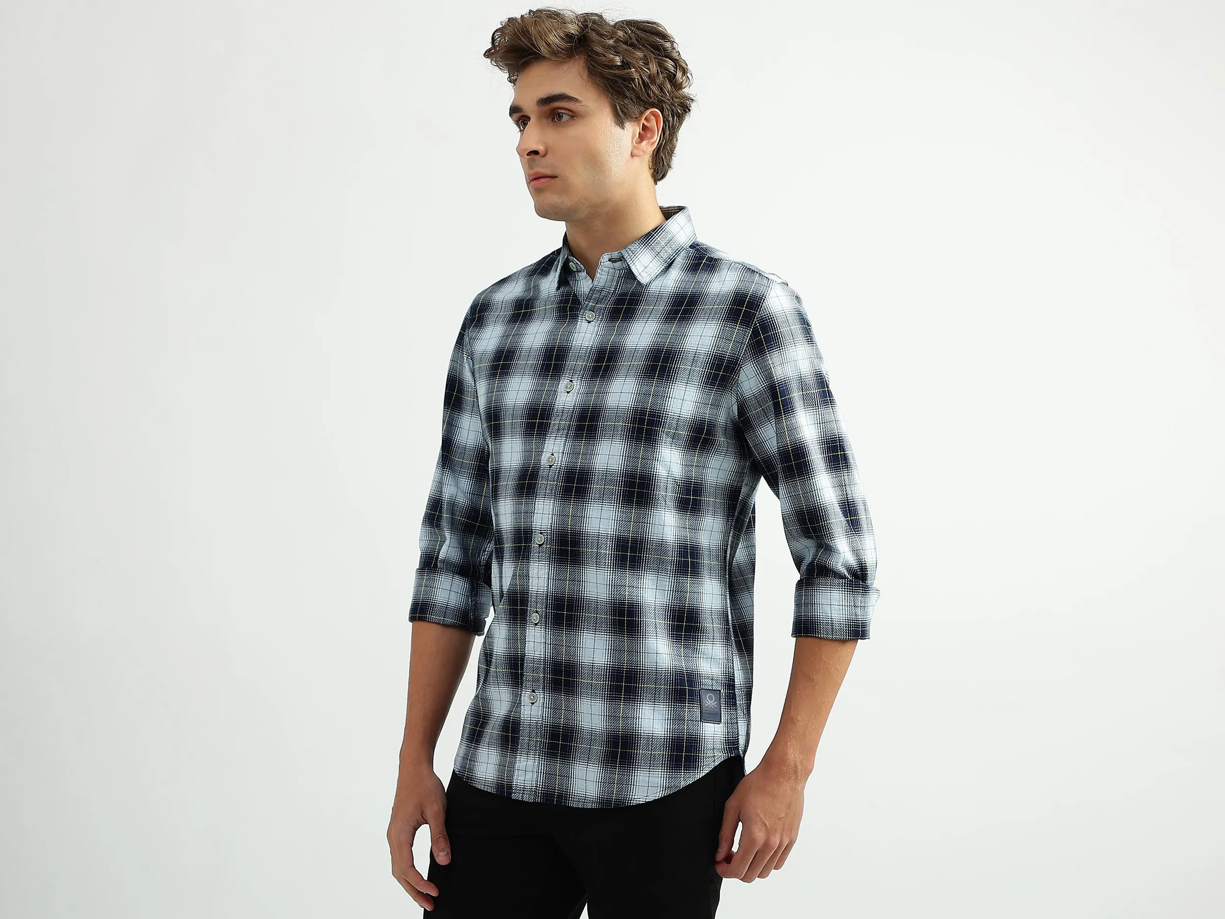 Men Checked Spread Collar Shirt
