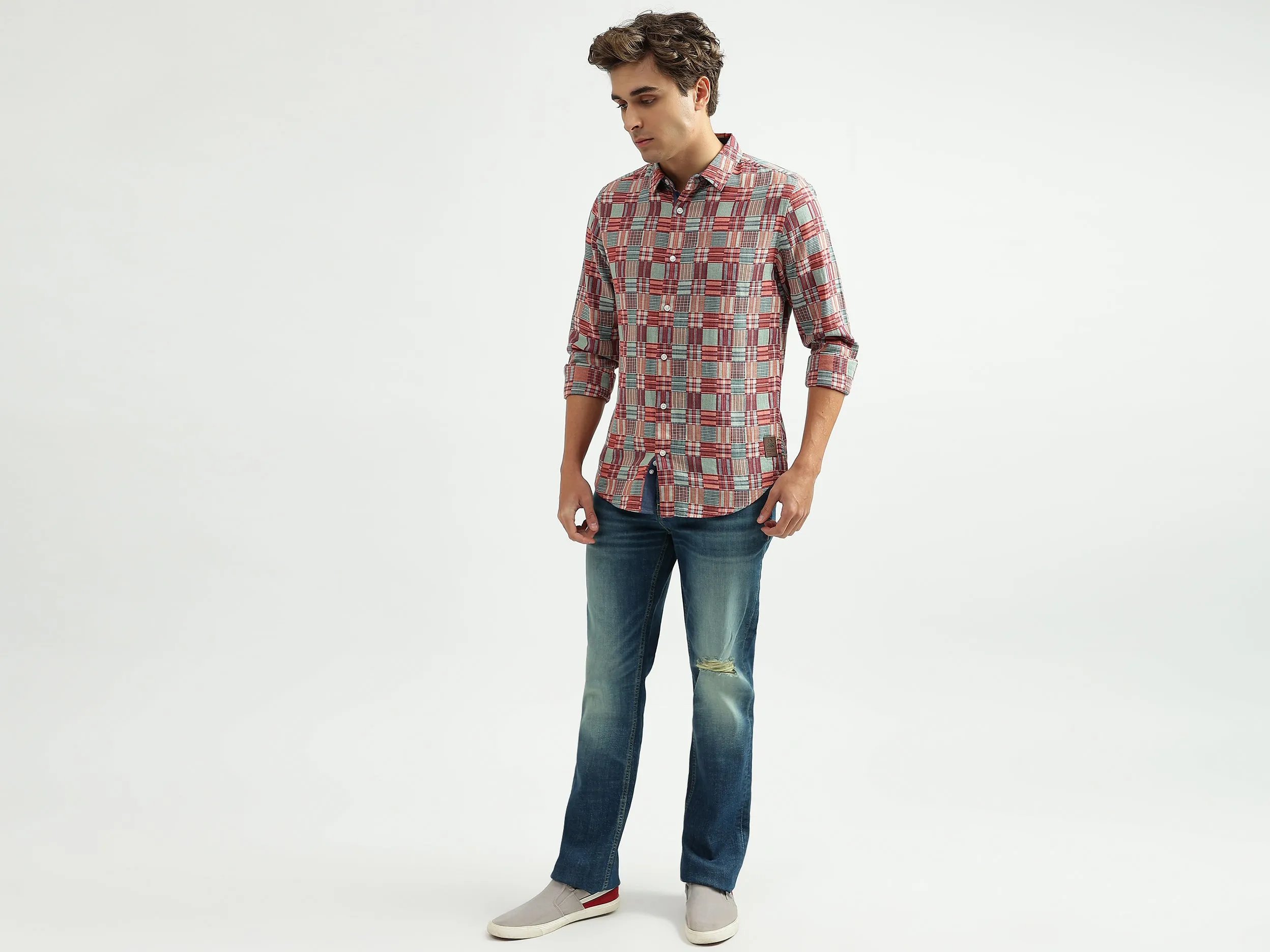 Men Checked Spread Collar Shirt