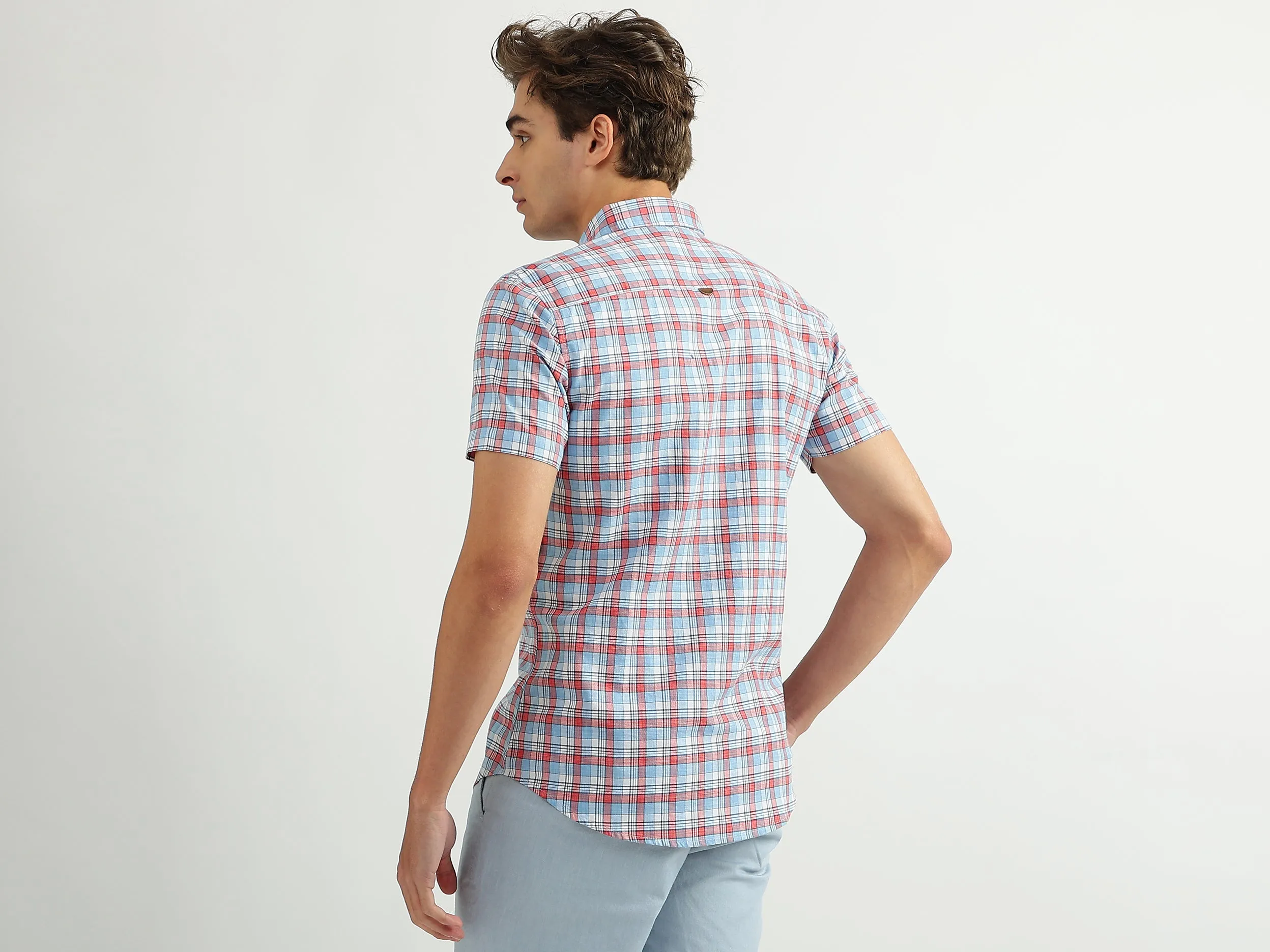 Men Checked Spread Collar Shirt