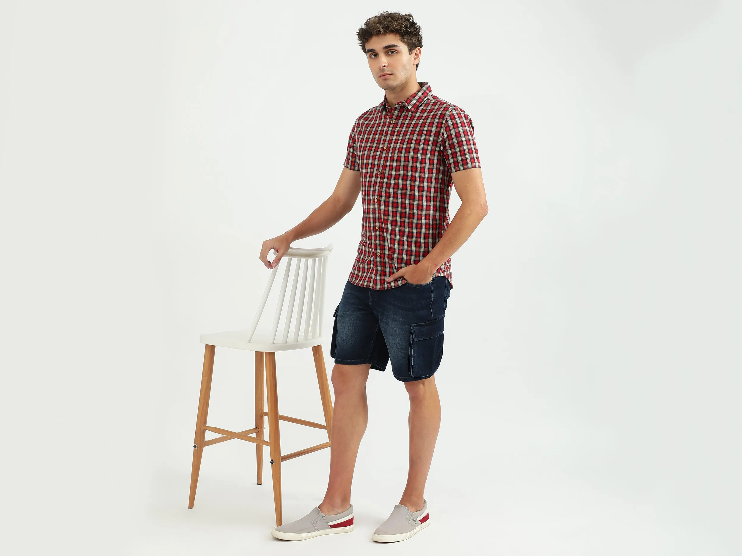 Men Checked Spread Collar Shirt