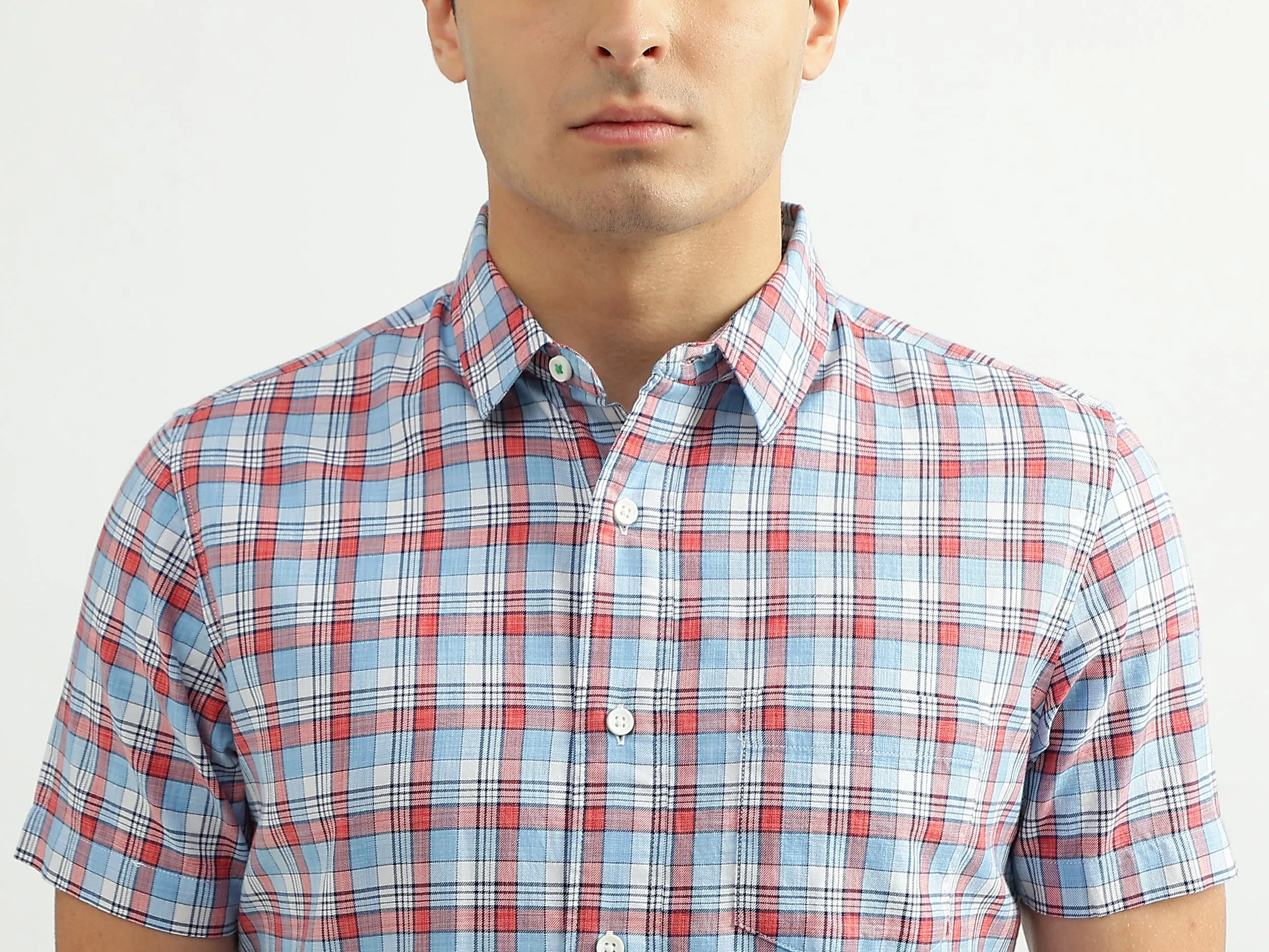 Men Checked Spread Collar Shirt