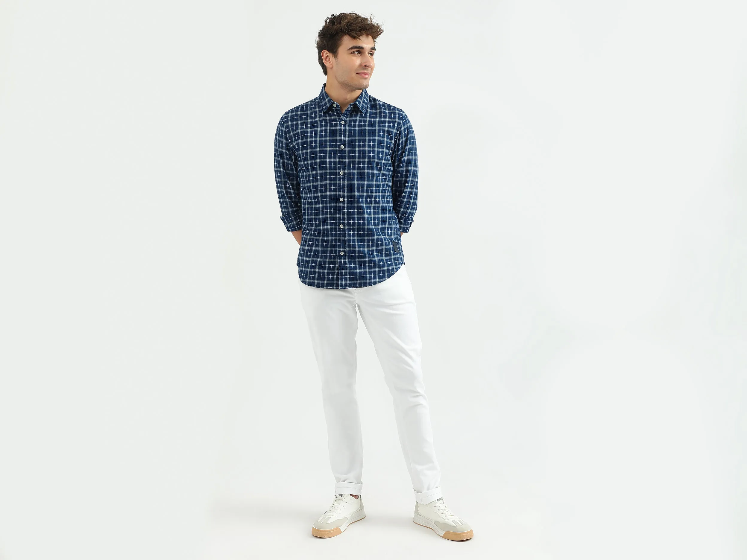 Men Checked Spread Collar Shirt