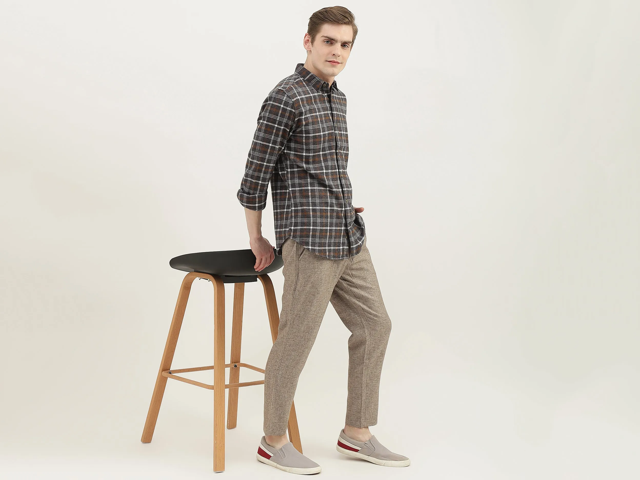 Men Checked Spread Collar Shirt