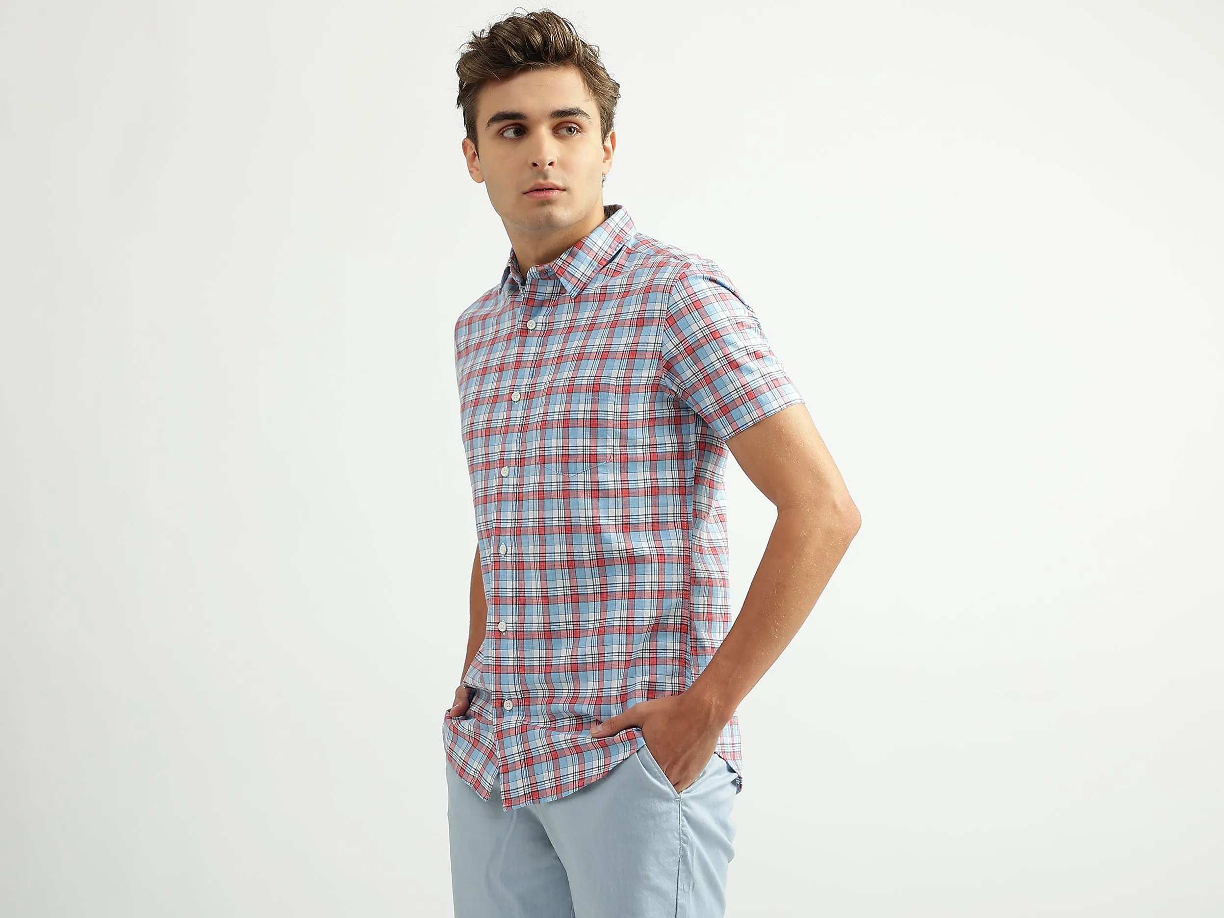 Men Checked Spread Collar Shirt