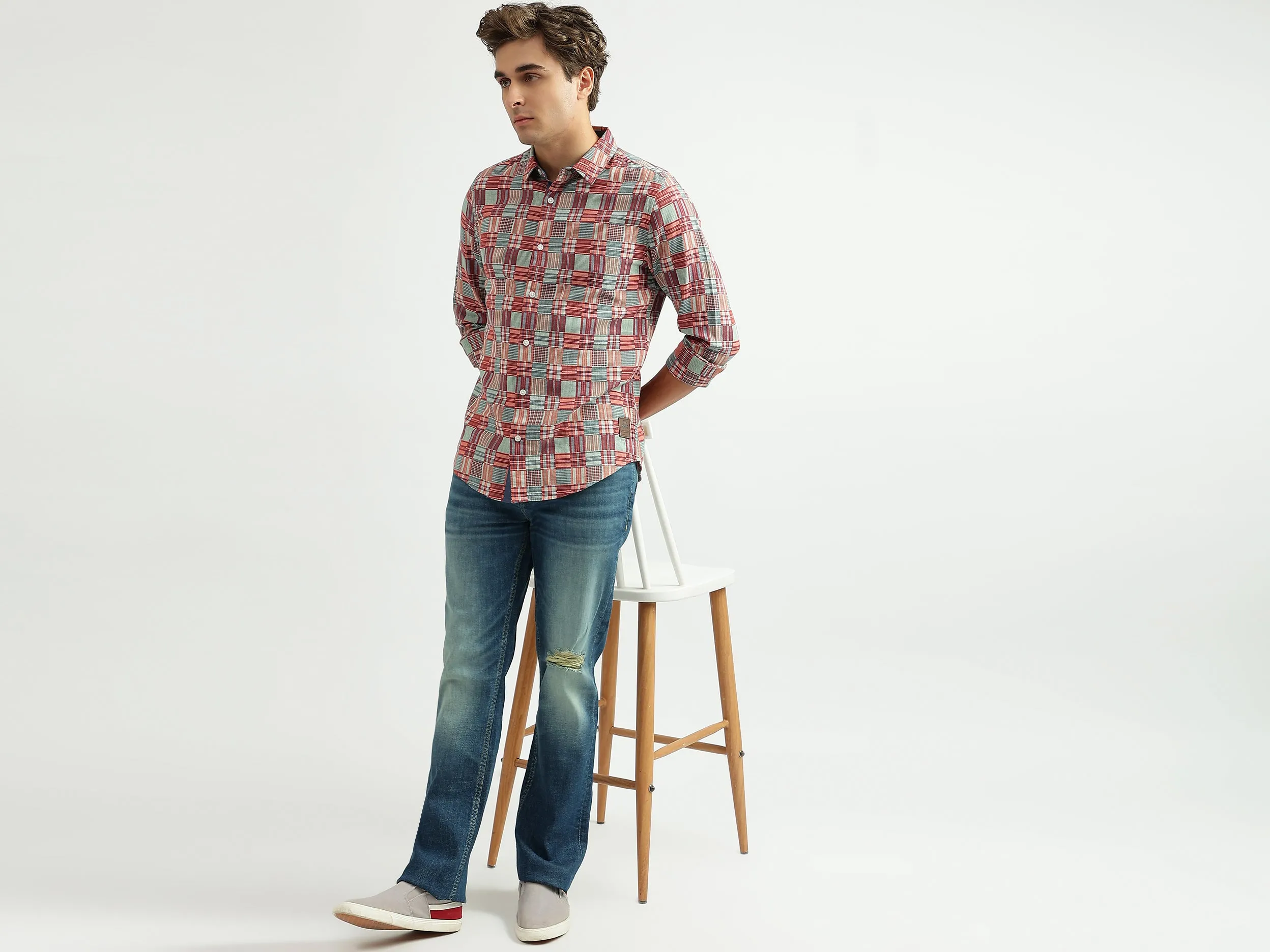 Men Checked Spread Collar Shirt