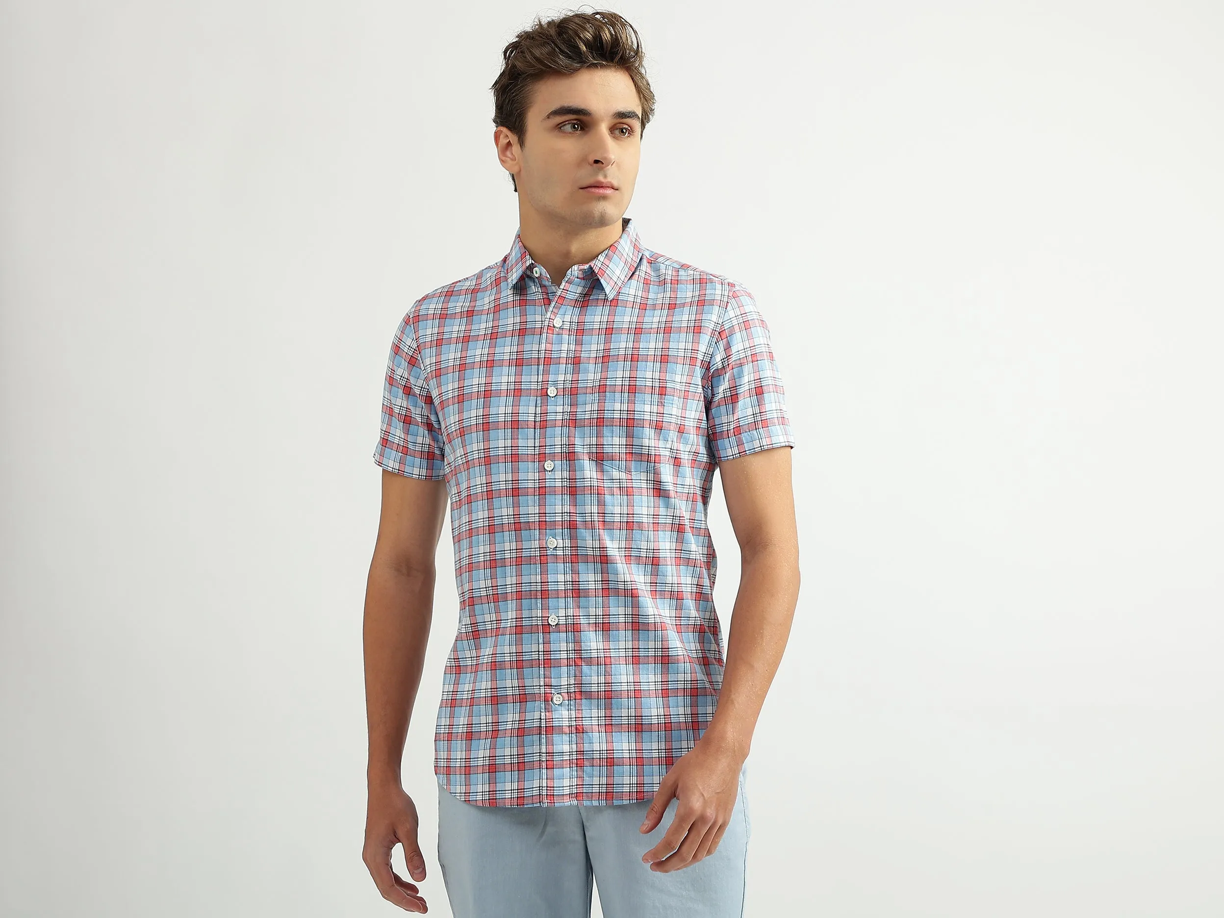 Men Checked Spread Collar Shirt