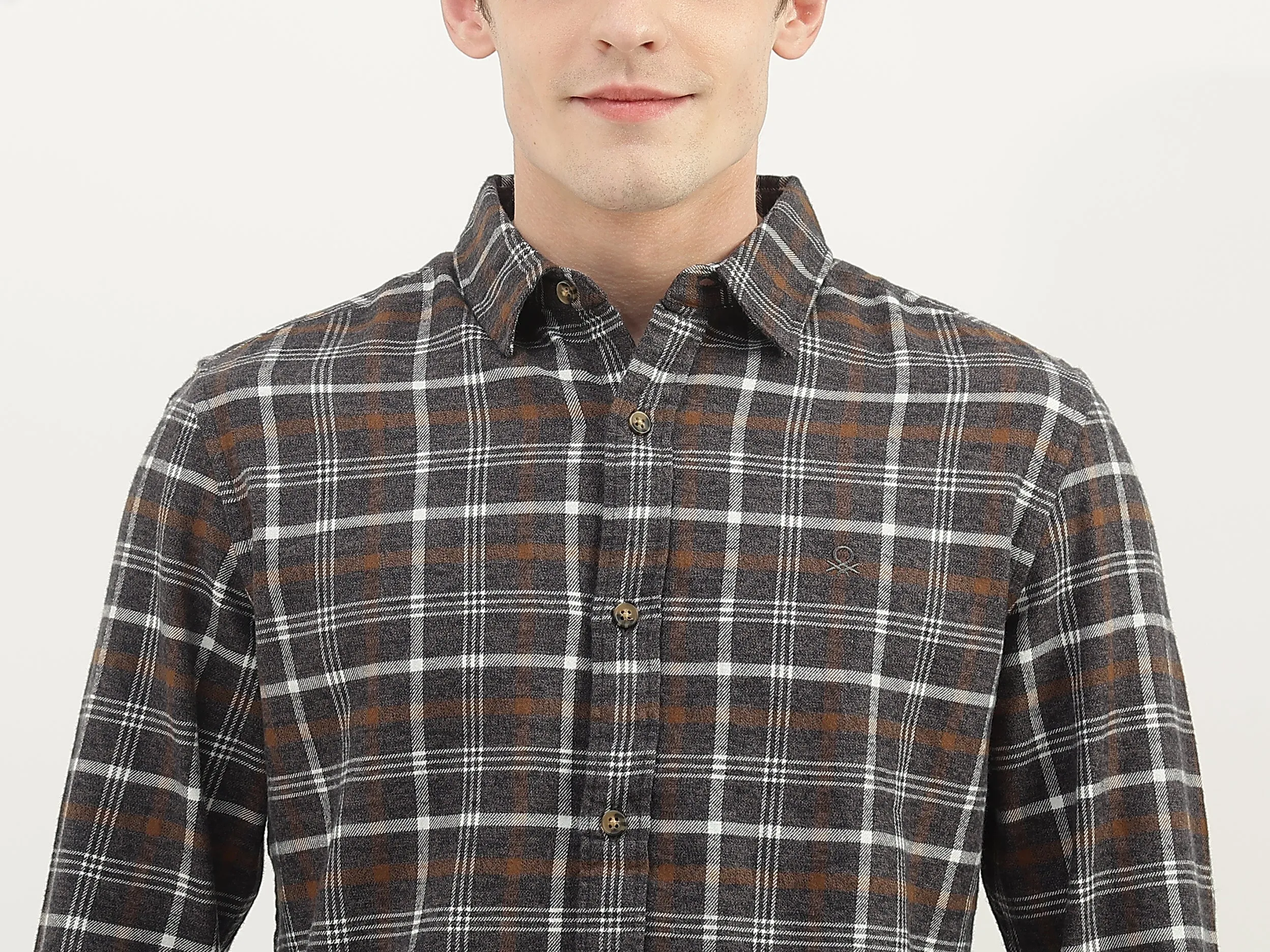 Men Checked Spread Collar Shirt