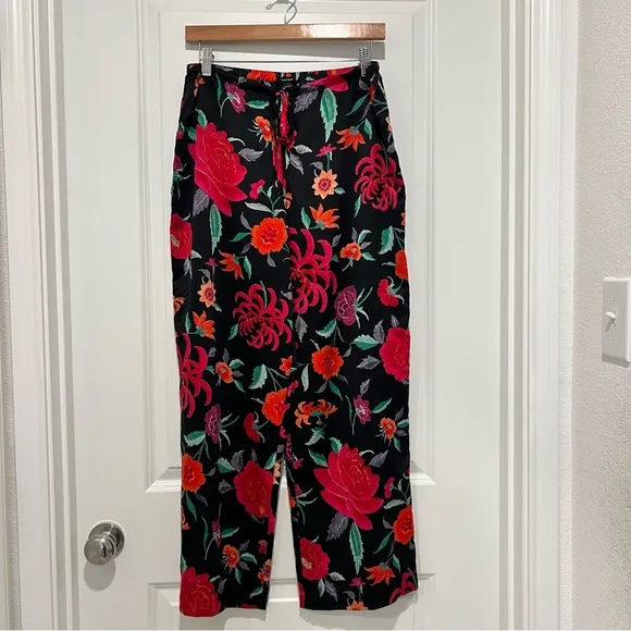 NATORI Women’s Satin Pajama Set Floral Long Sleeve Notch Collar Top Sz. Medium