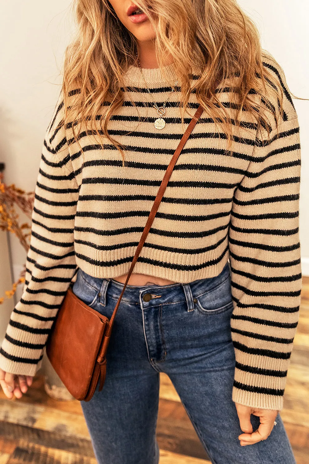 NAVY STRIPED CROPPED SWEATER
