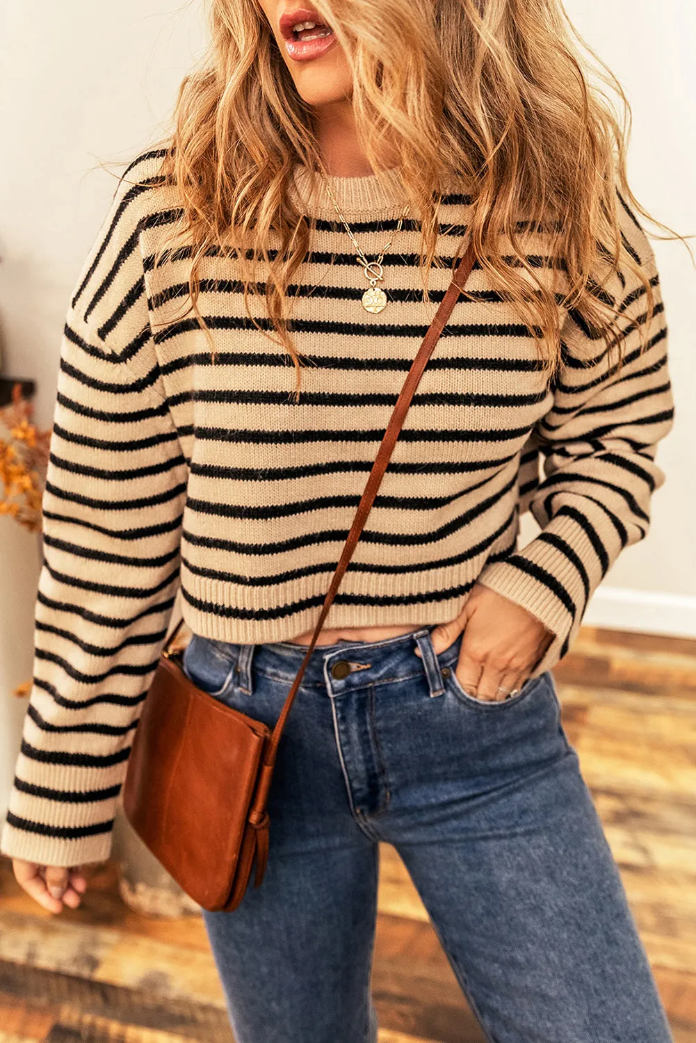 NAVY STRIPED CROPPED SWEATER