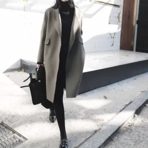 Nina - Elegante en Warme Ontwerpjas