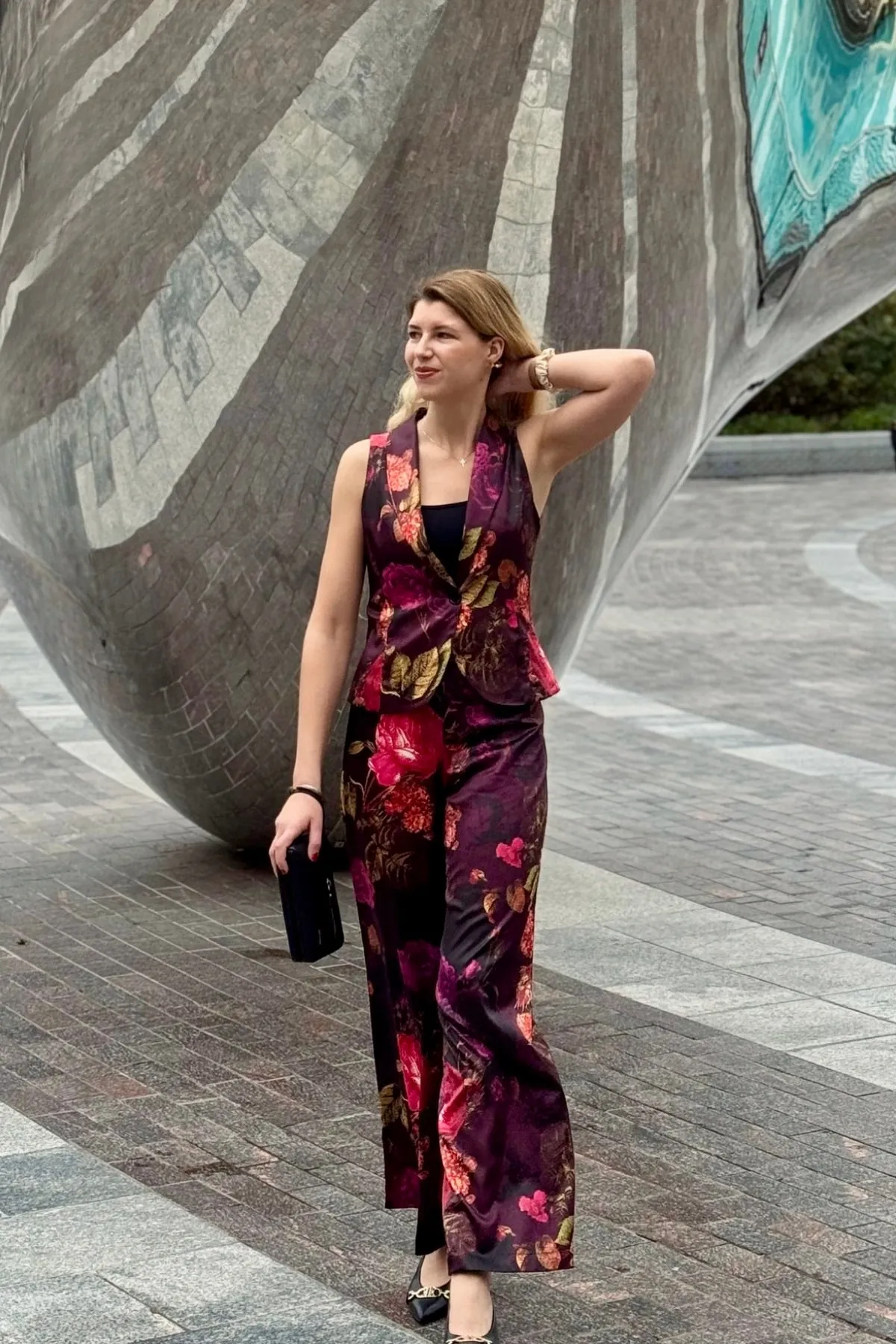 Nostalgic Bloom Wide-Leg Satin Trousers