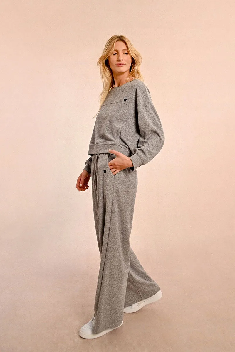OVERSIZED CROPPED SWEATSHIRT