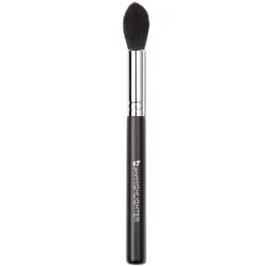 pro Tapered Highlighter Makeup Brush