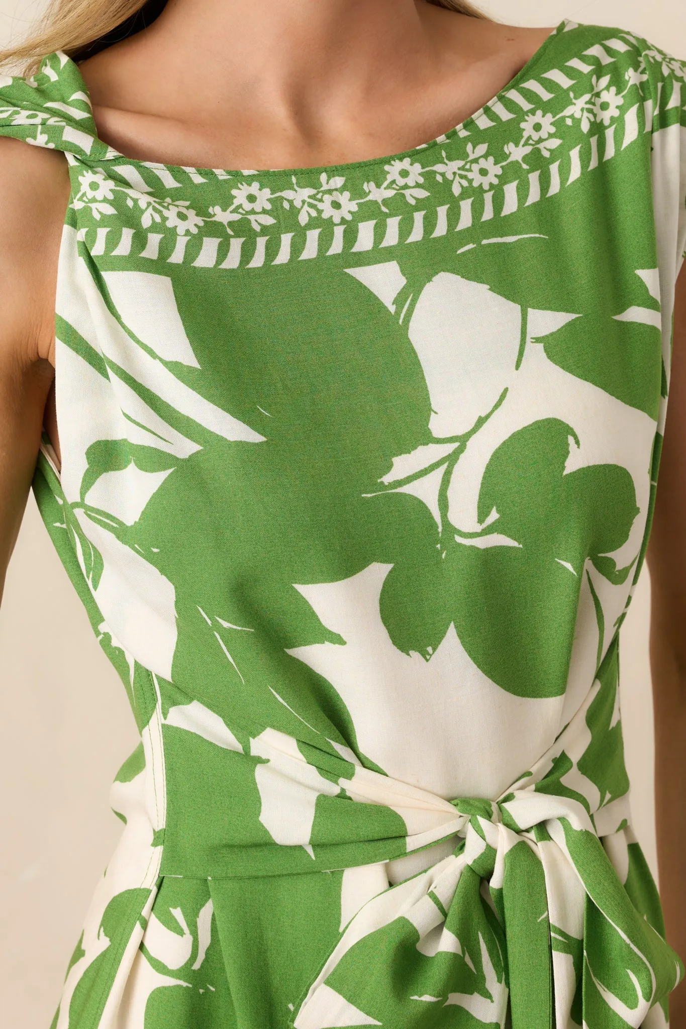 Refined Taste Green Floral Sleeveless Maxi Dress