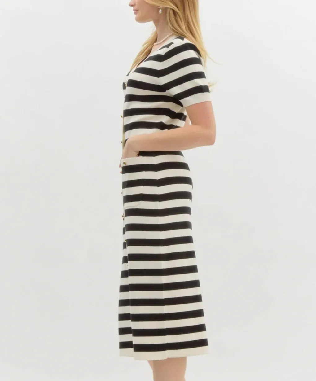 Striped Short Sleeve Sweater Knit Midi Pullover Dress