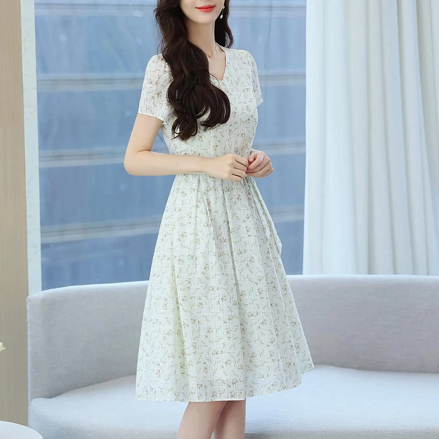 Stunning A-Line Dress for Women with V-Neck and Floral Print