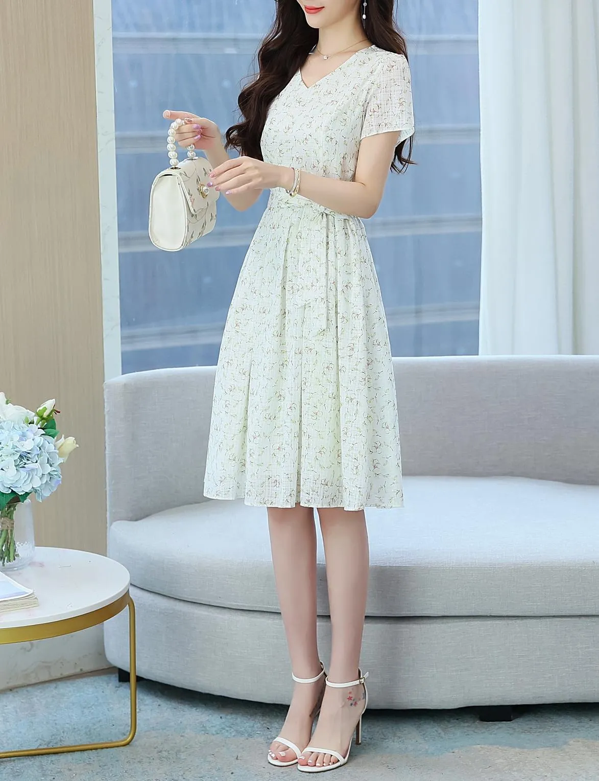 Stunning A-Line Dress for Women with V-Neck and Floral Print