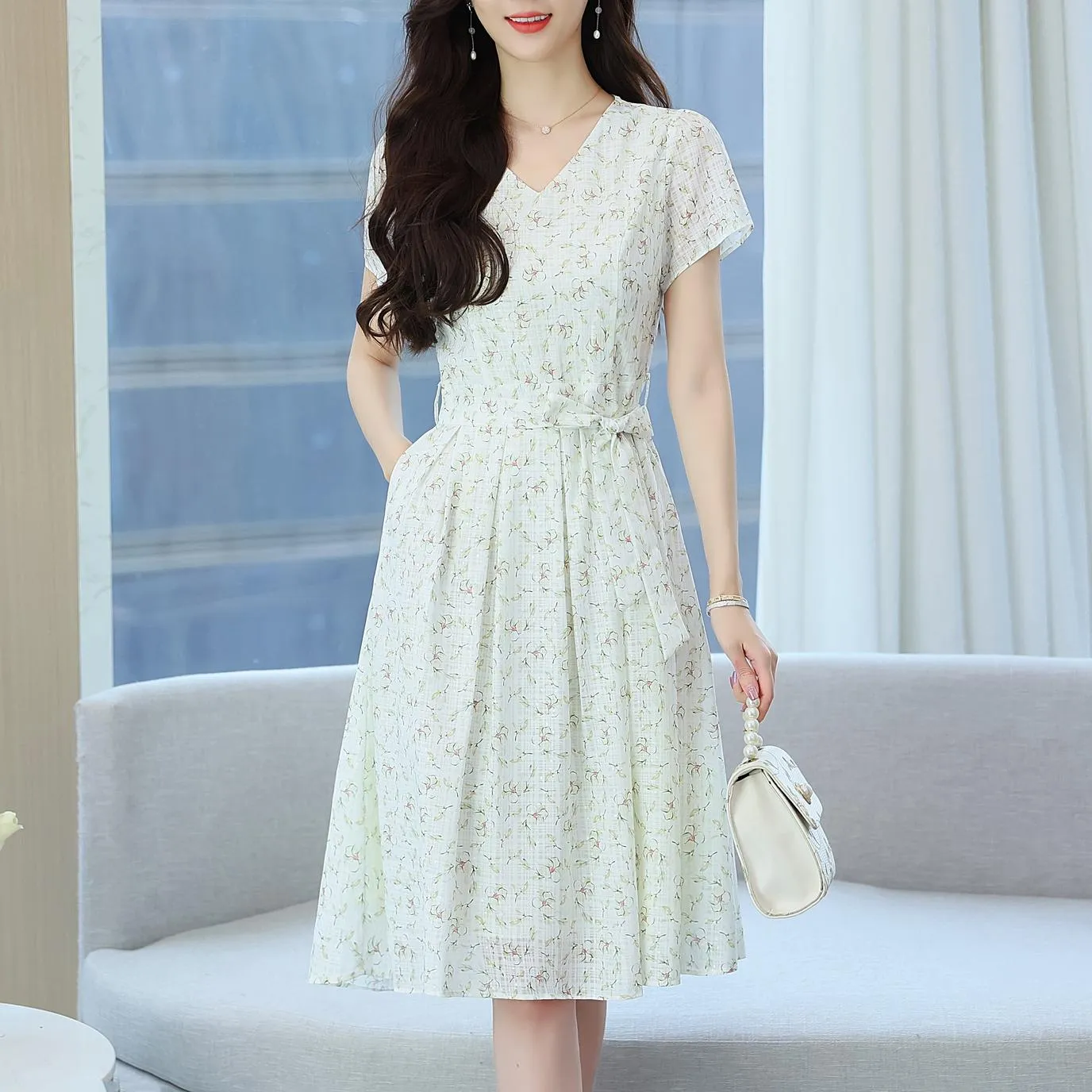 Stunning A-Line Dress for Women with V-Neck and Floral Print