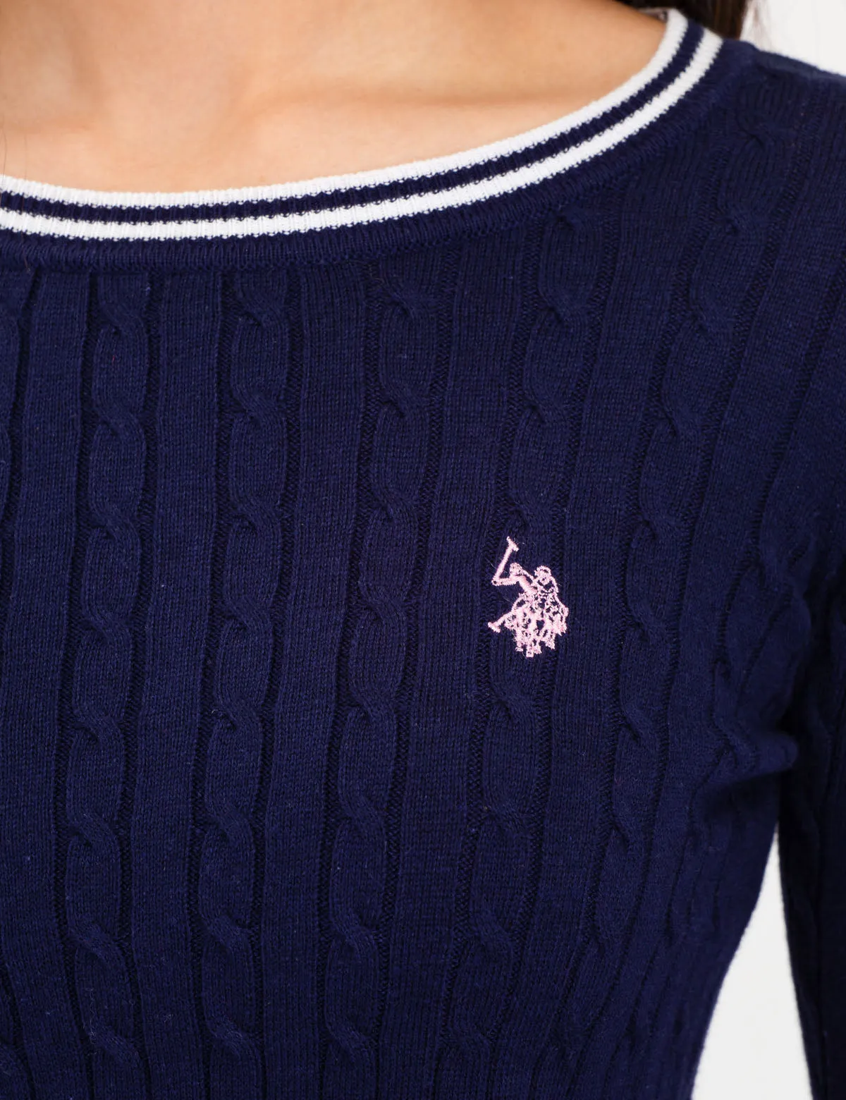 TIPPED CABLE CREW NECK SWEATER