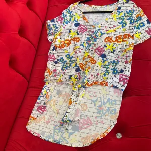 T.M.G. Queen Blouse